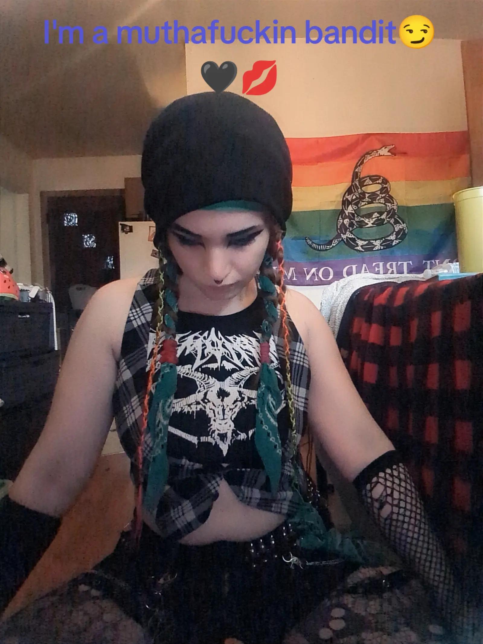 @Love2h8u