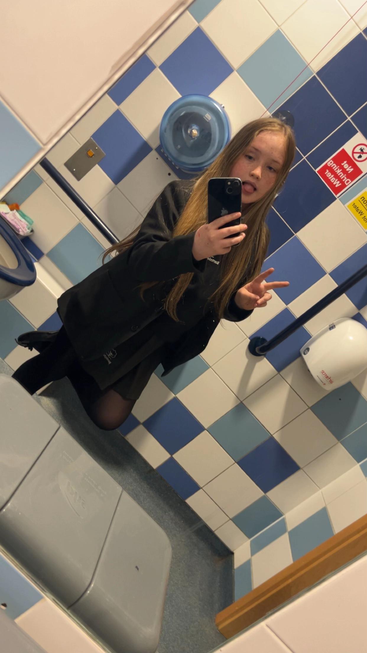 @𝐵𝑒𝓁𝓁𝒶𝓇𝑜𝓈𝑒 &lsquo;🪷