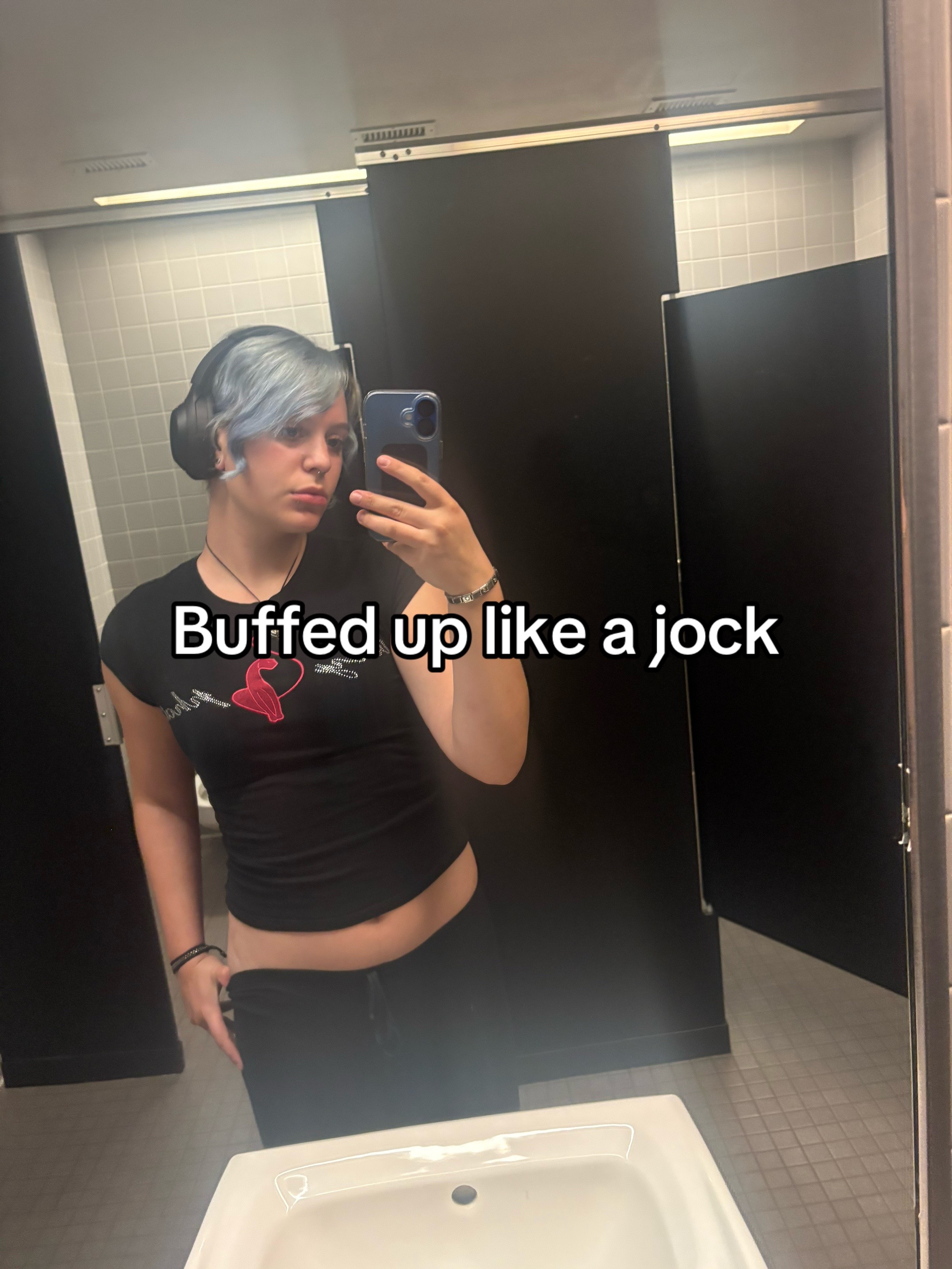 @chloe🫀