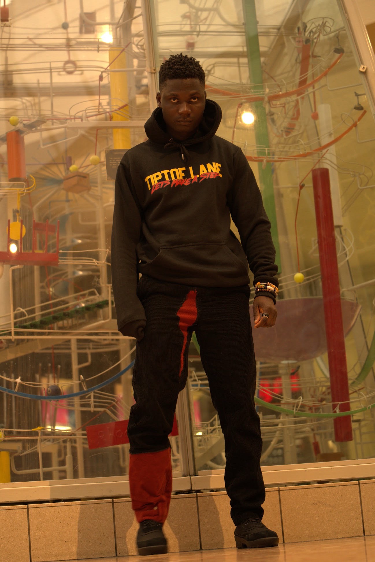 @Tiptoe&ensp;Lane