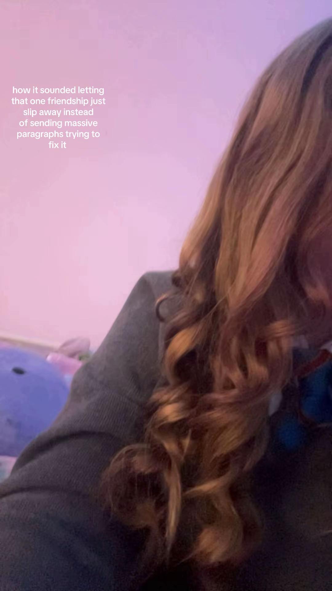 @𝓘🦢
