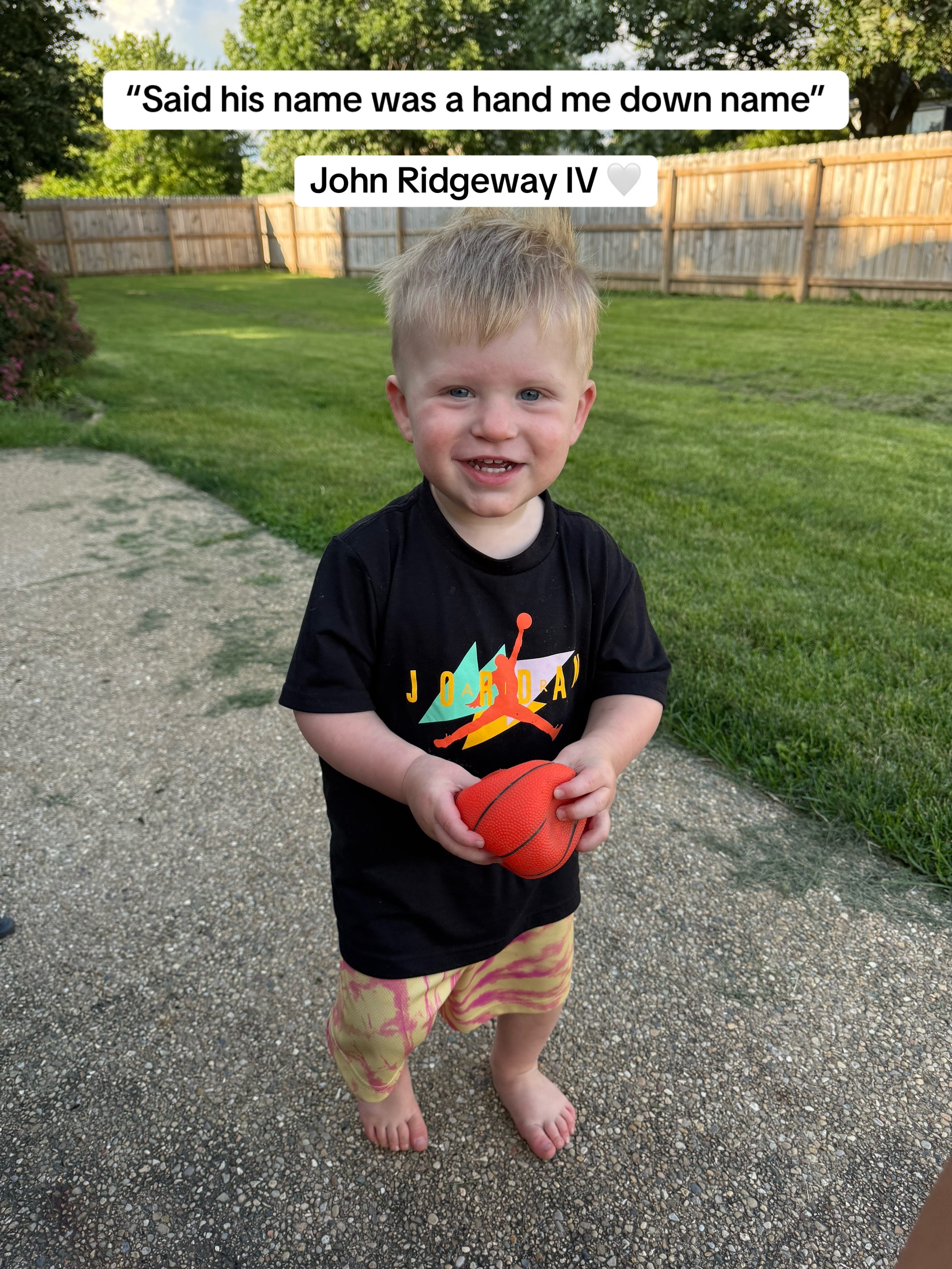 @Ali Ridgeway | SAHM & NFL Wife