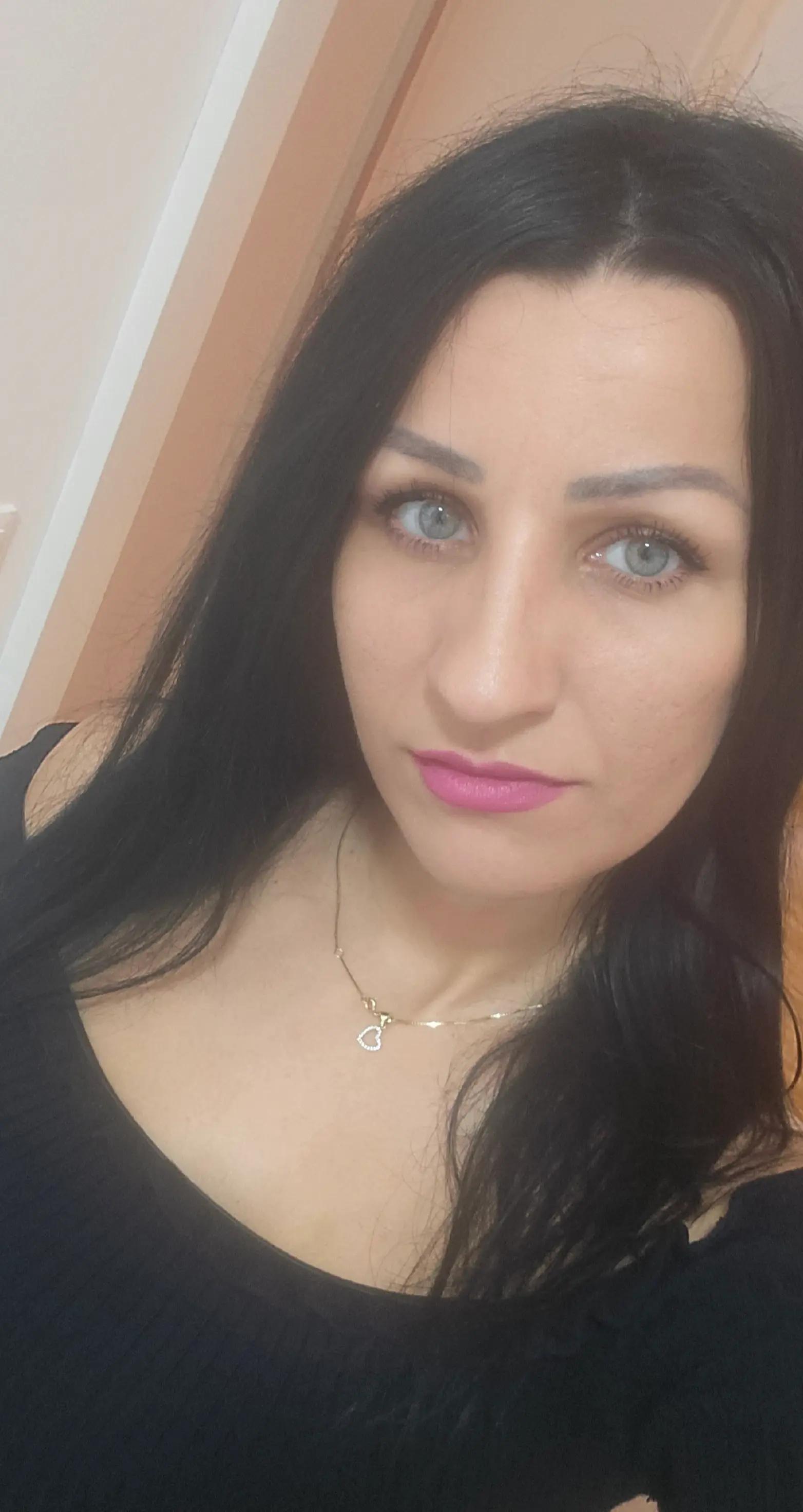 @Adinaa