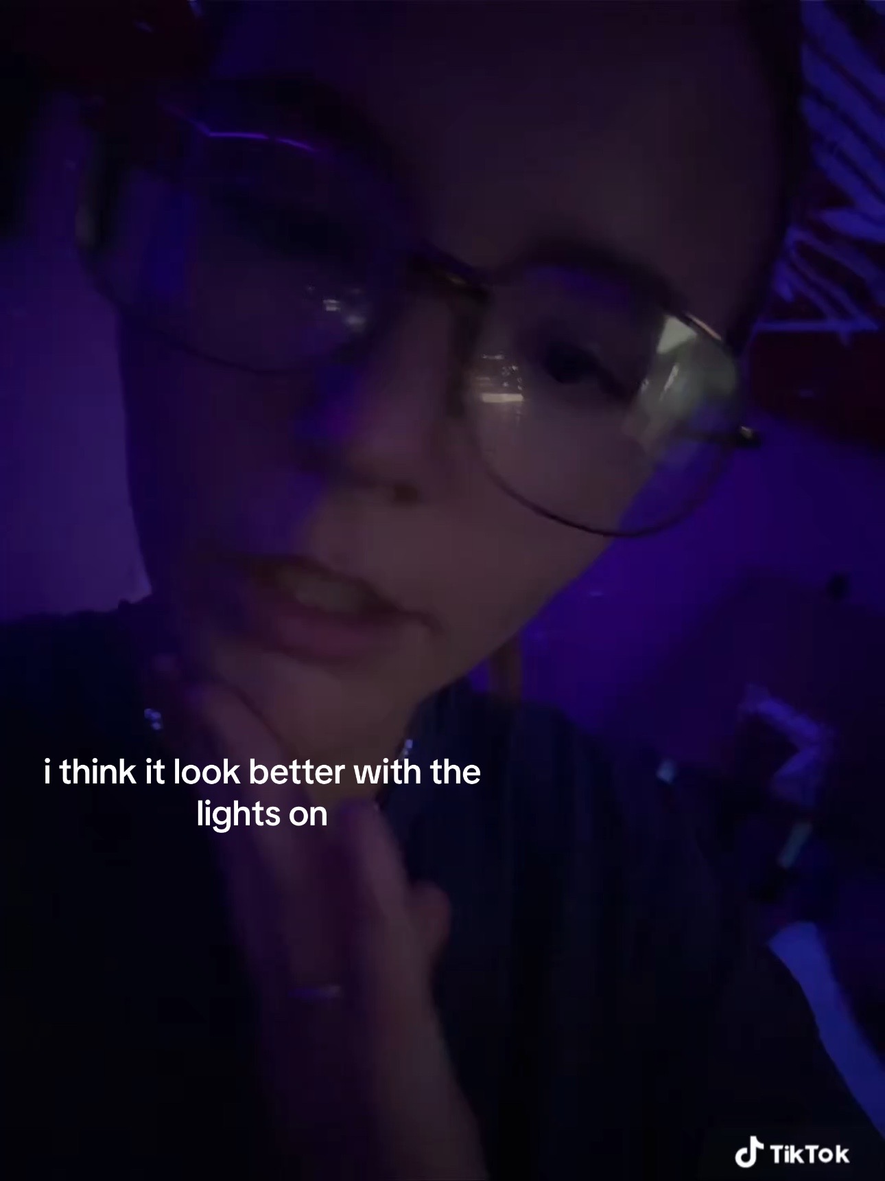 @aeirelives6_9