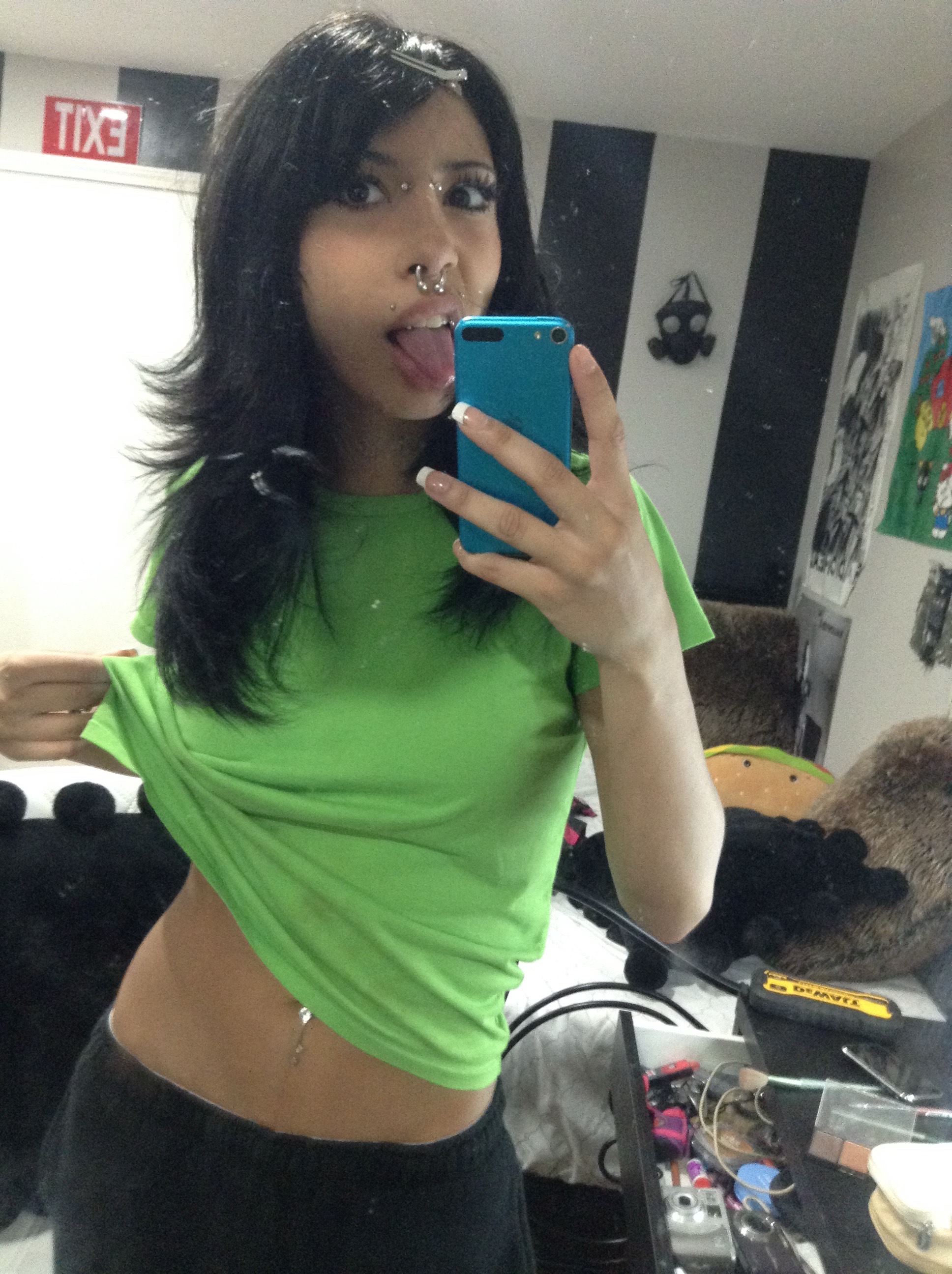 @leilany