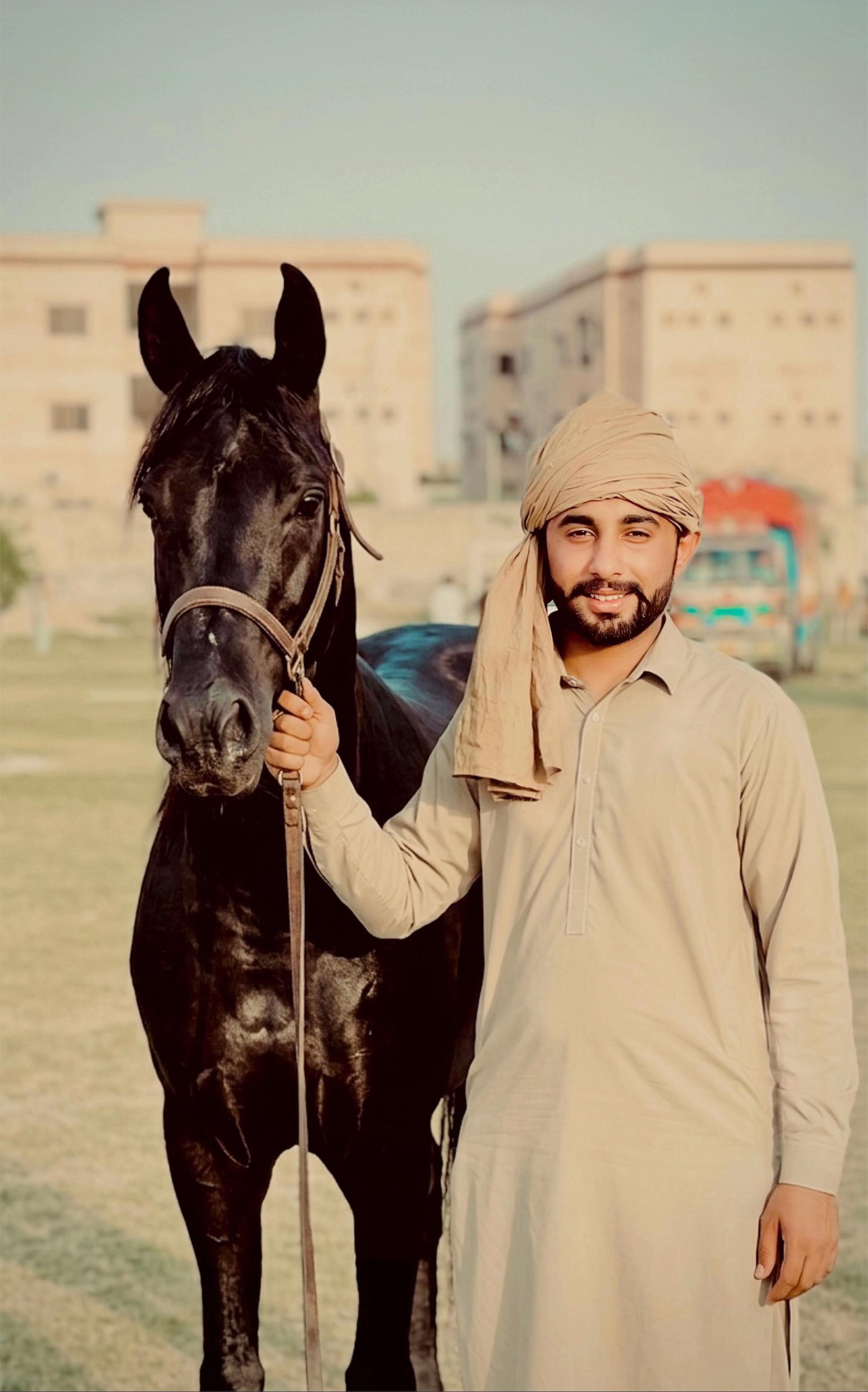 @حسنین بھٹی 🖤