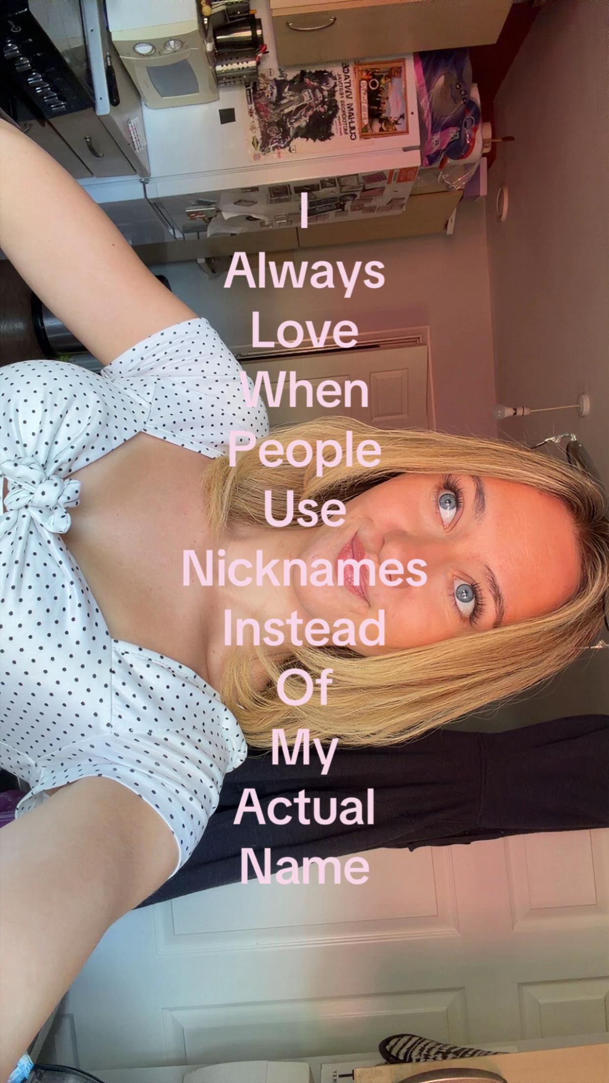 @laurenlavinia_