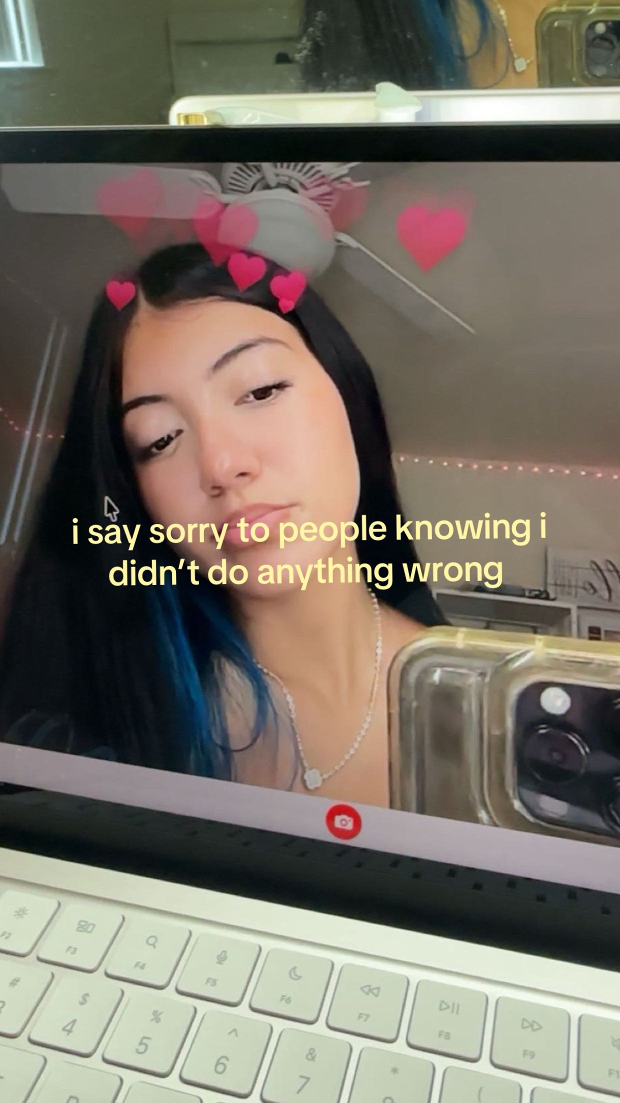 @bella