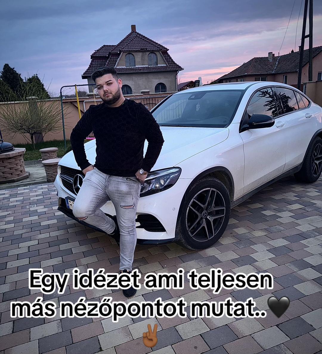 @⚜️J&oacute;n&aacute;s_S&aacute;ndor⚜️