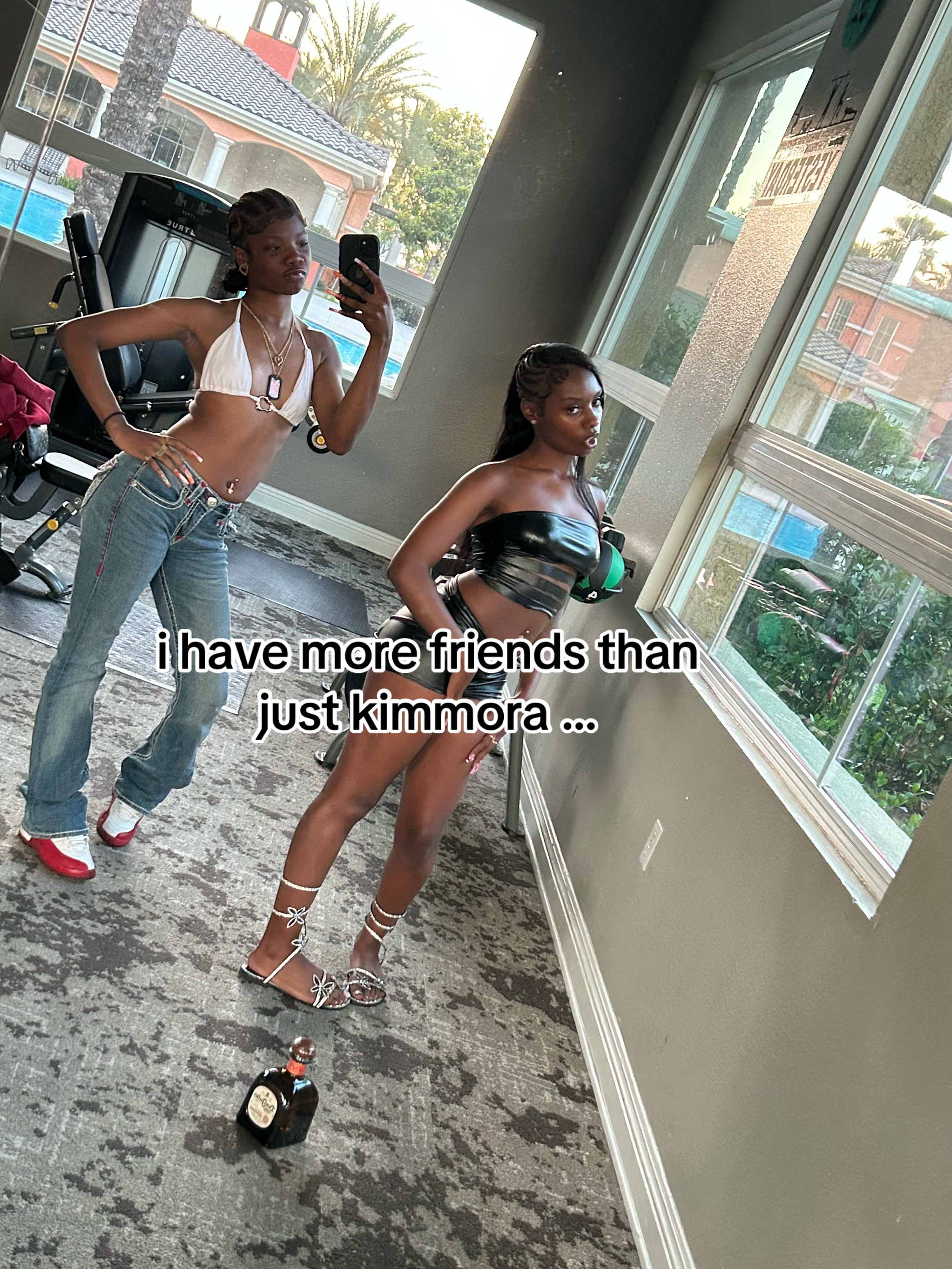 @darkskinhottieeeeeeeeeee