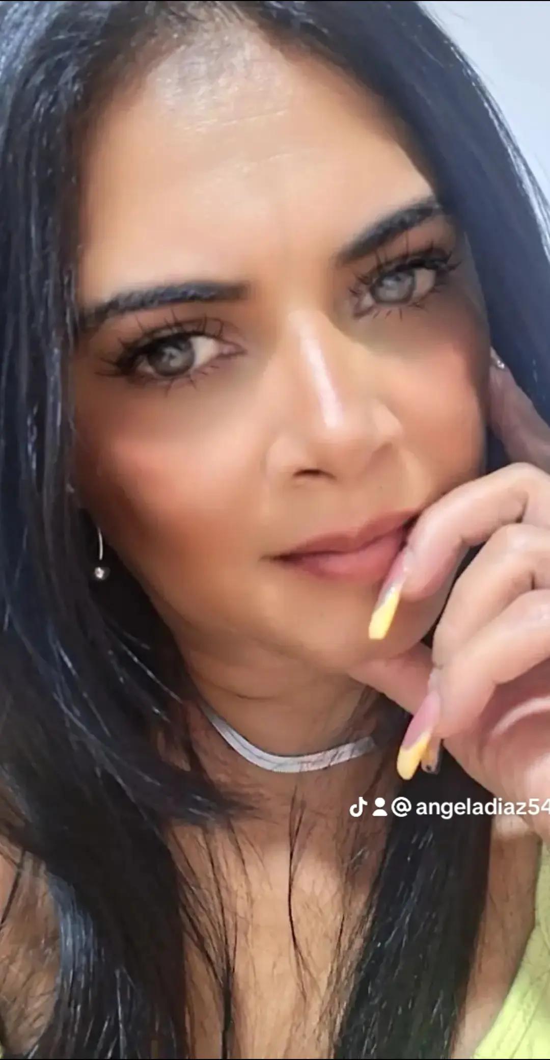 @Angela Diaz🇩🇴🇩🇴🇩🇴