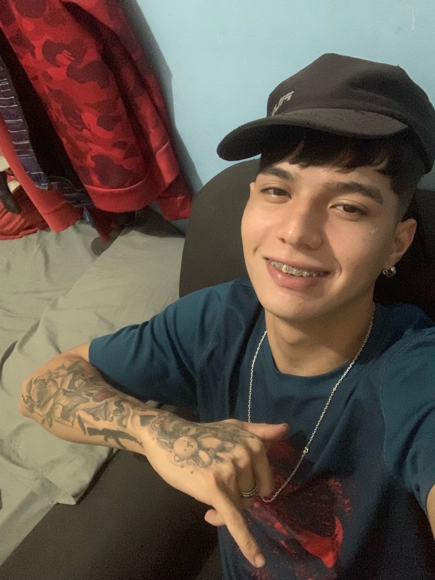 @Angelferr