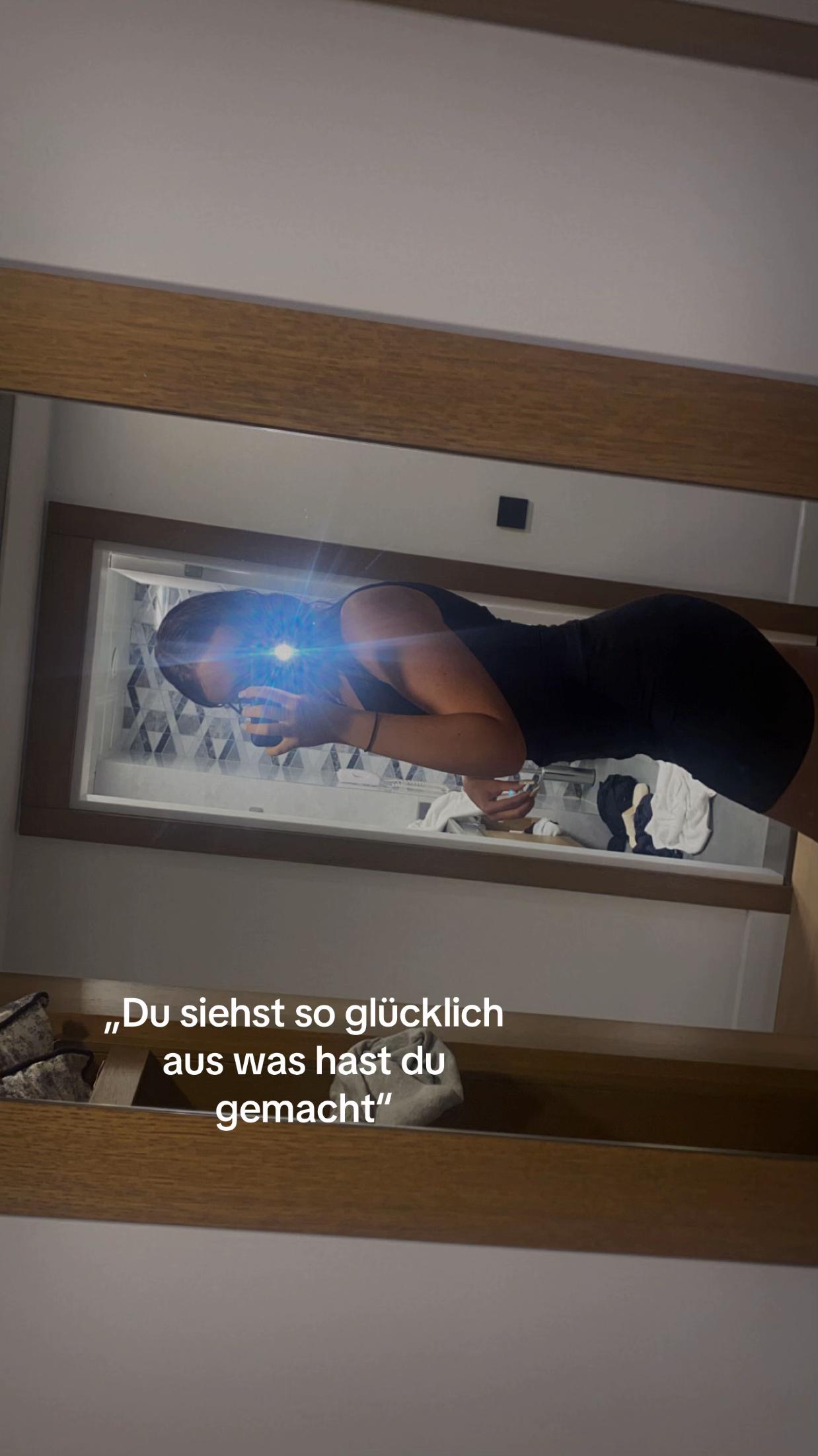 @Mariella