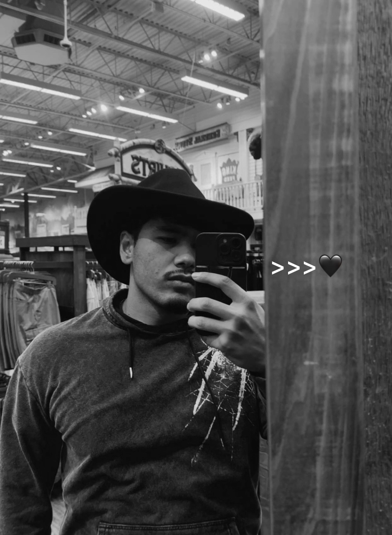 @Mr&spades;️Y