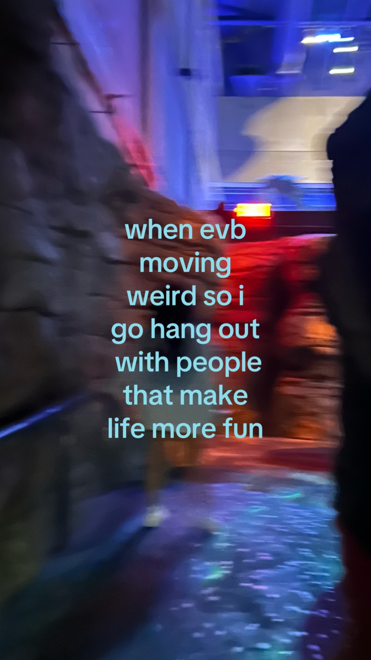@⃟