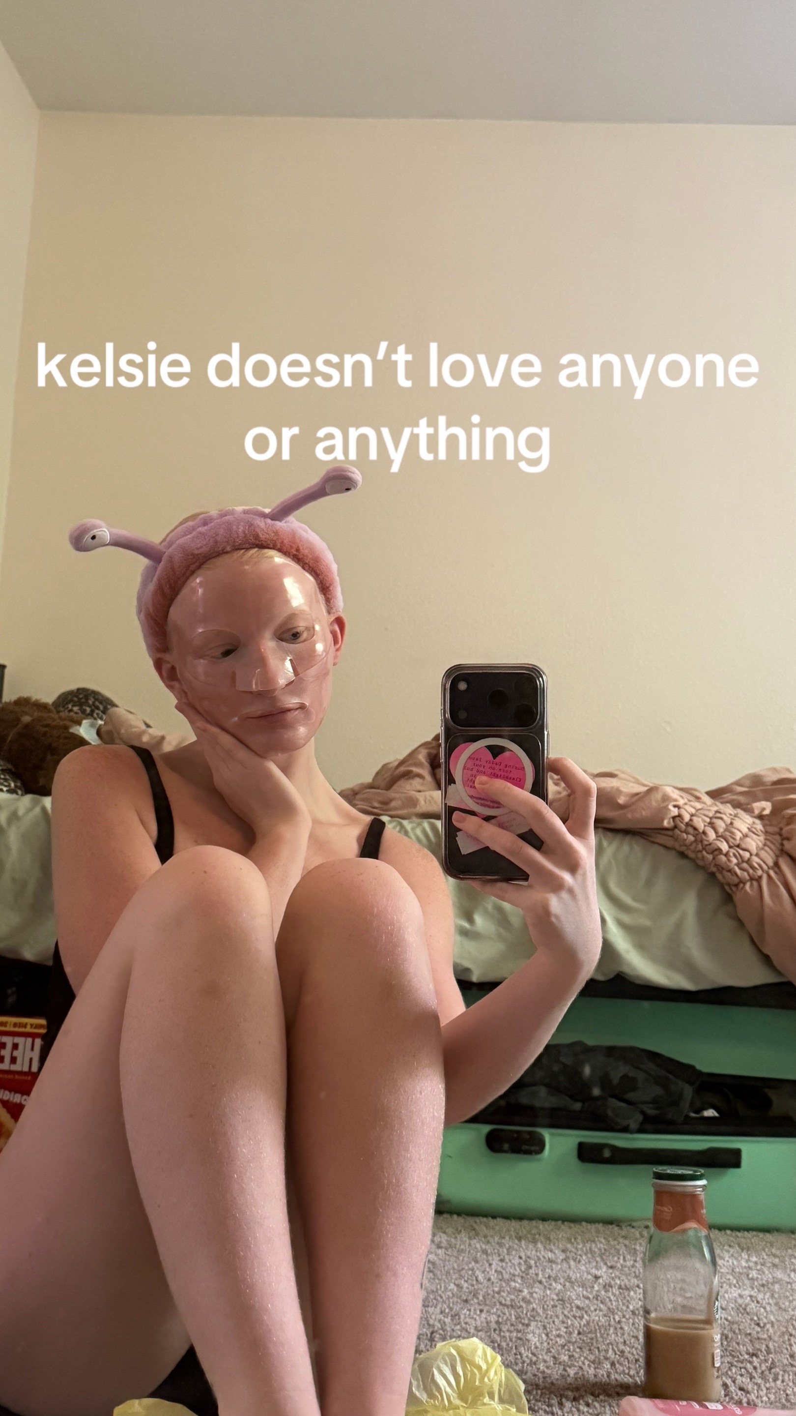 @kelsie