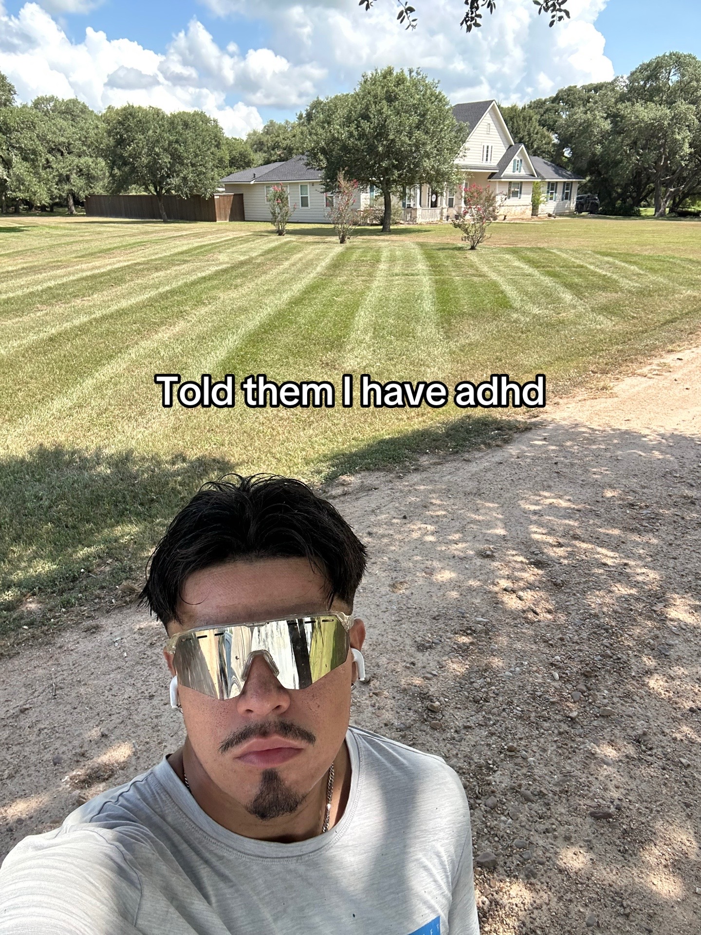 @☘︎