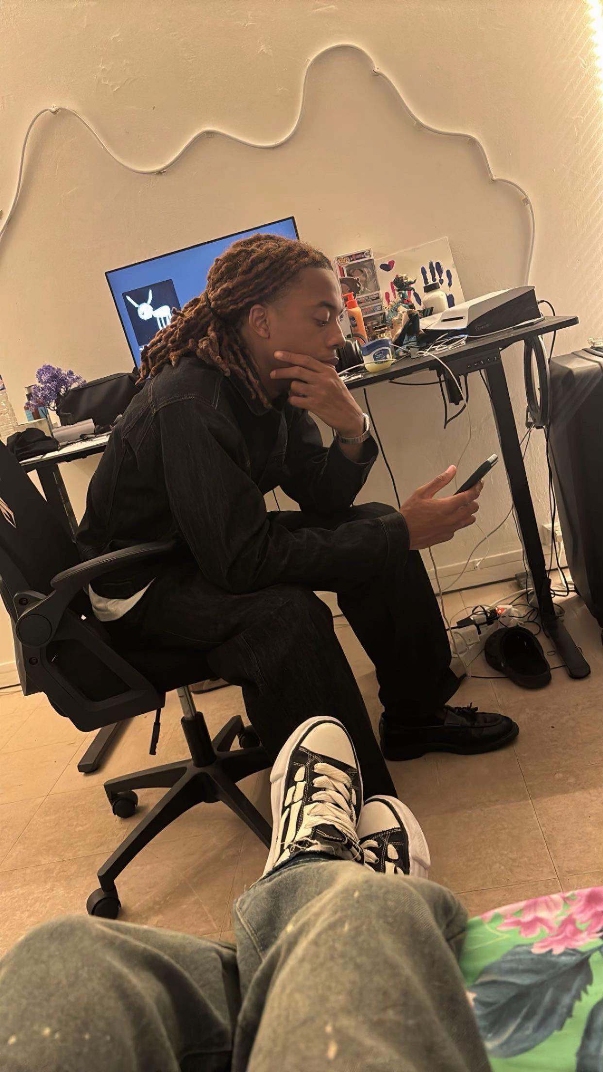 @Chriss クリス