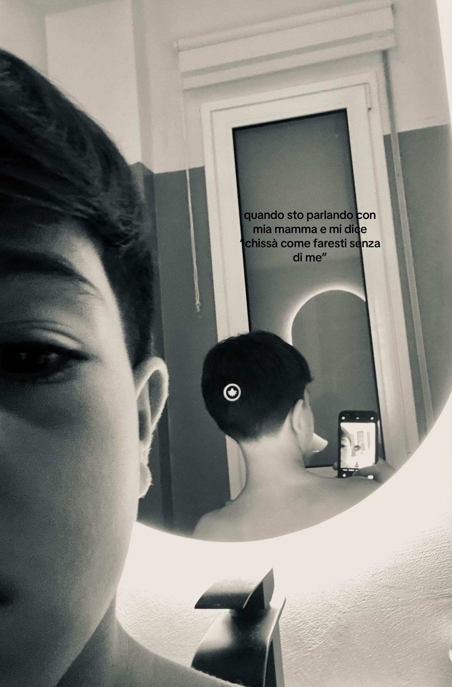 @🎭
