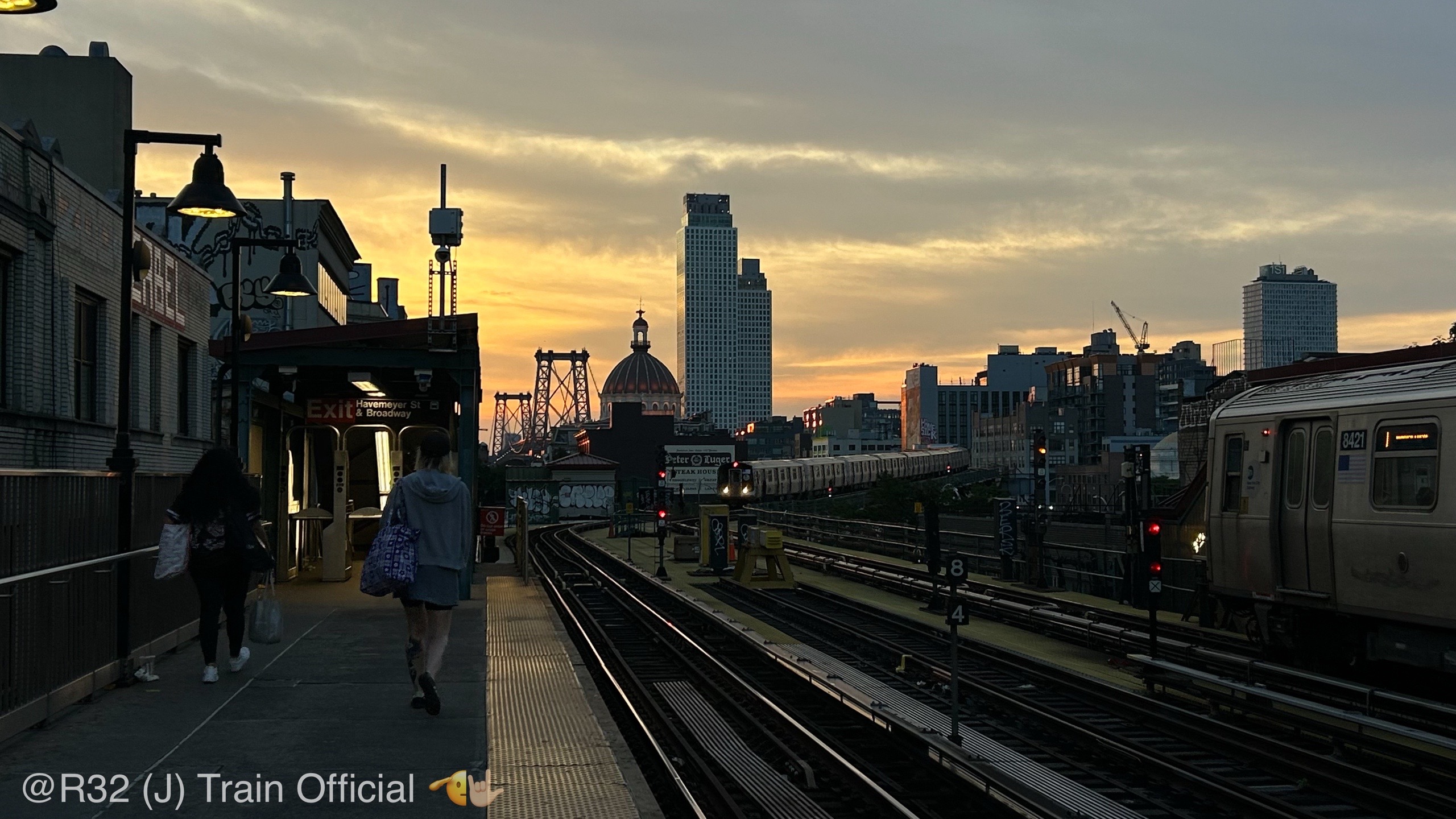 @R32 (J) train official