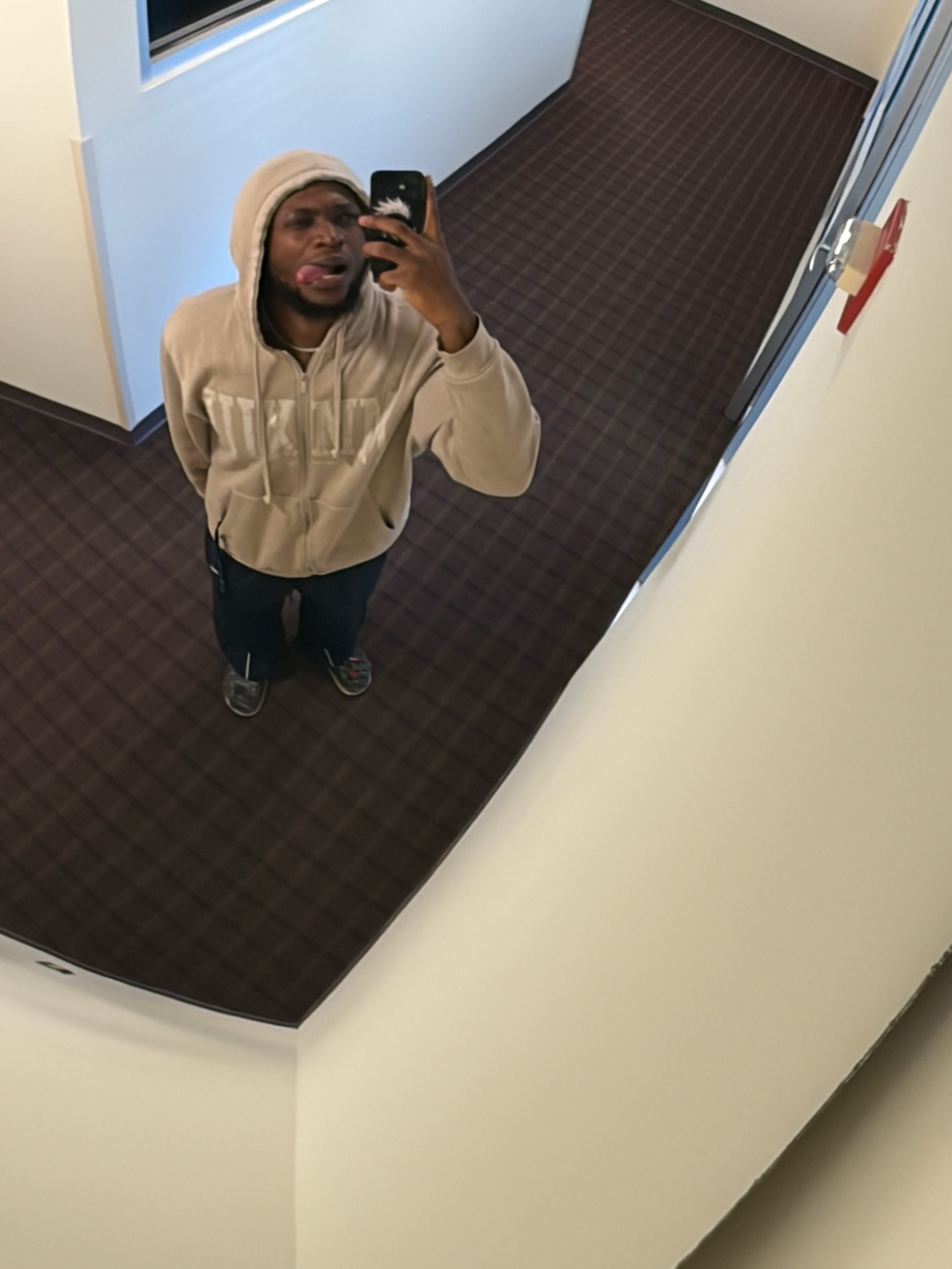 @thelobstar_