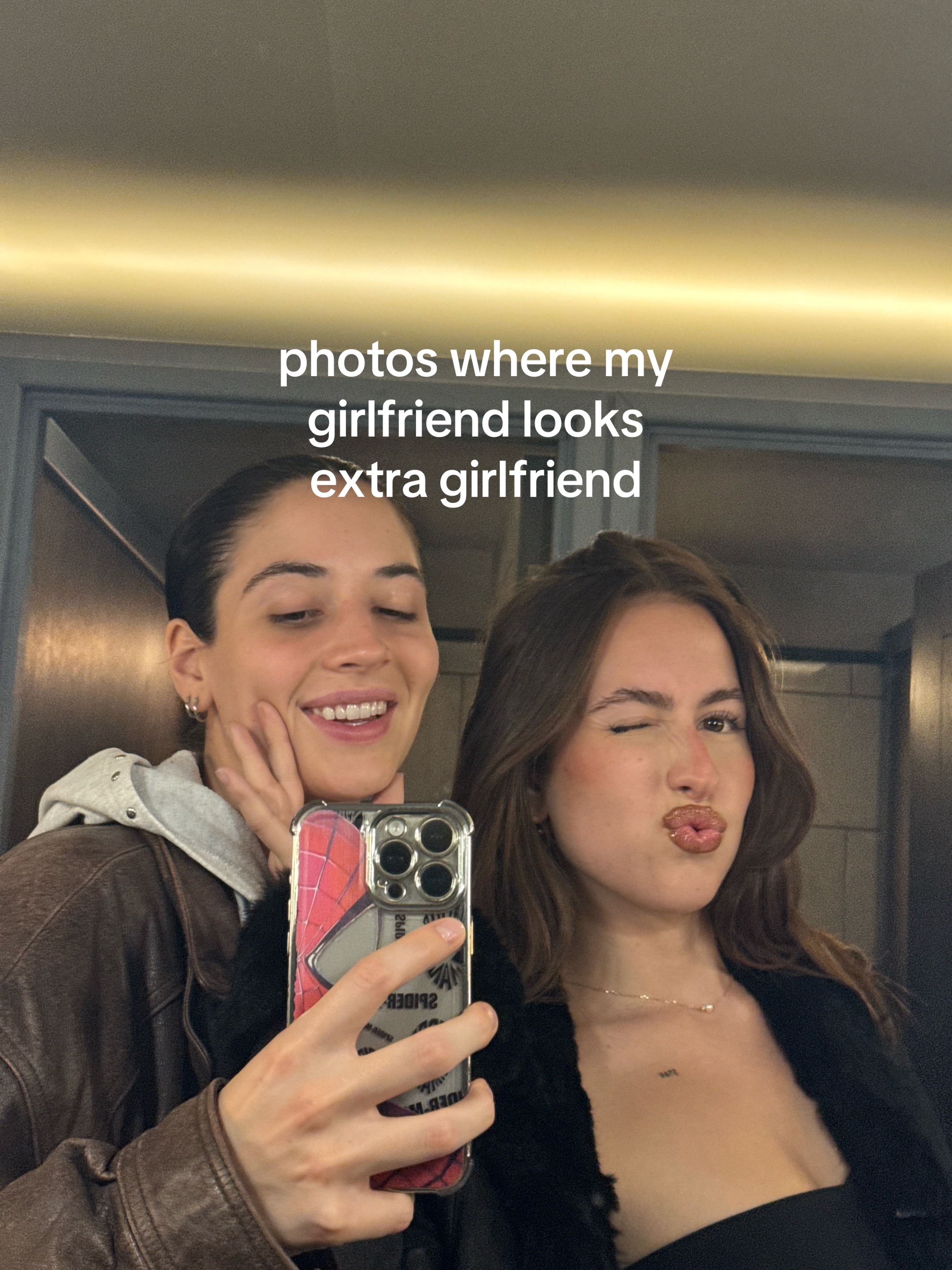 @laura ⚢