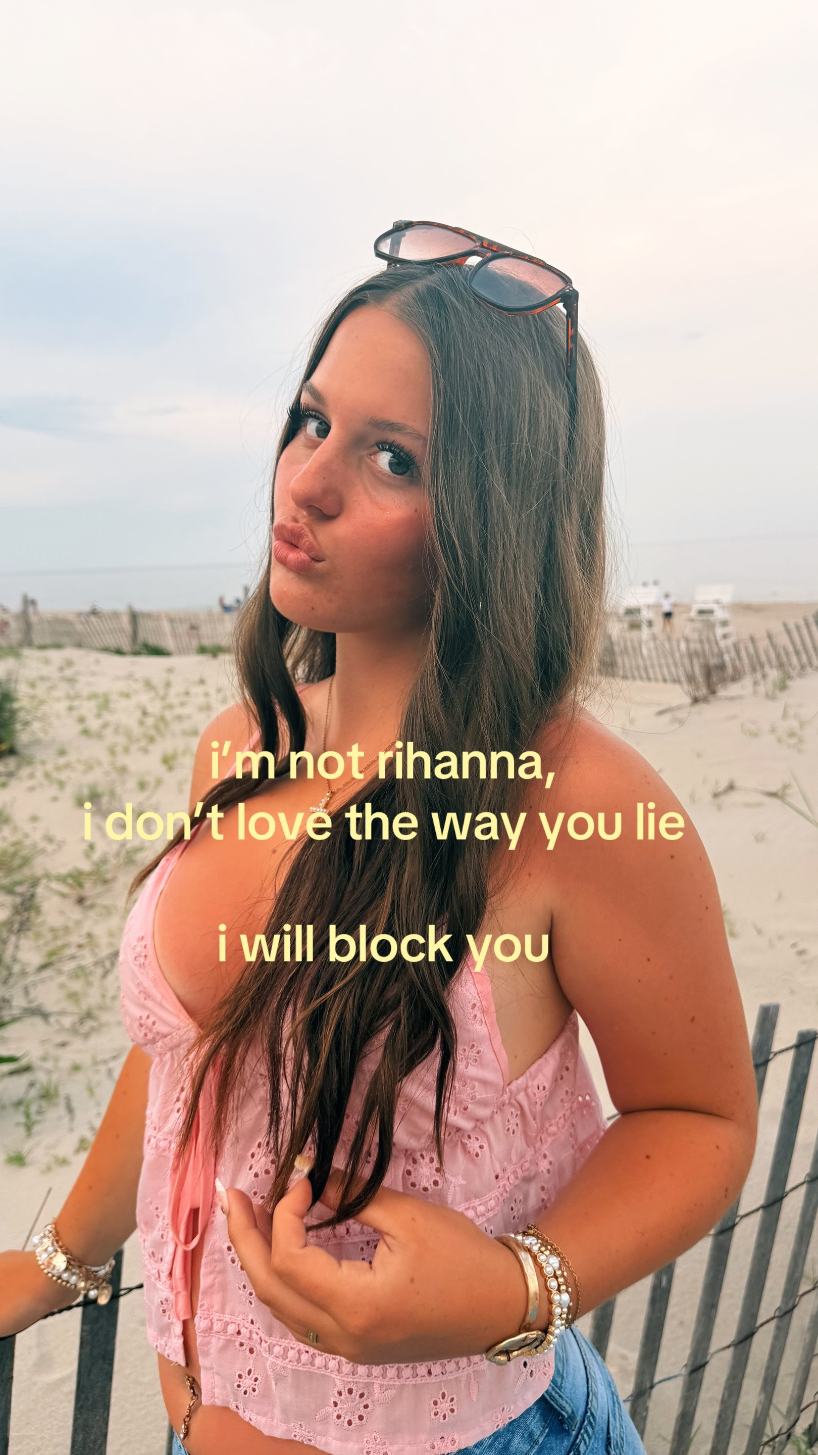 @👻