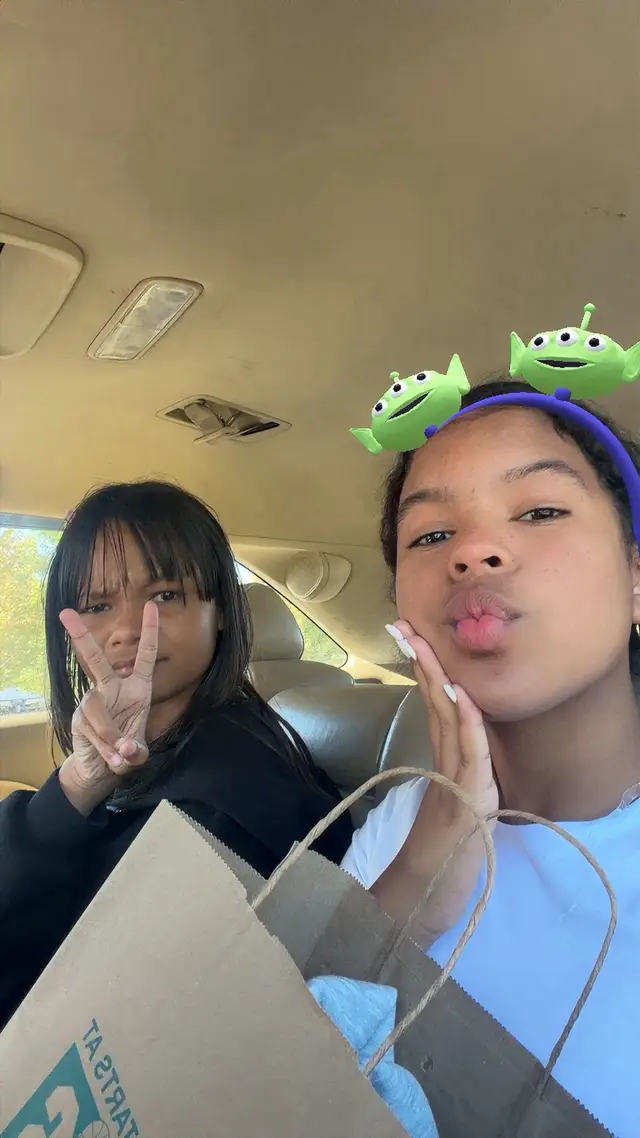 @𝓝𝓪𝔂🎀