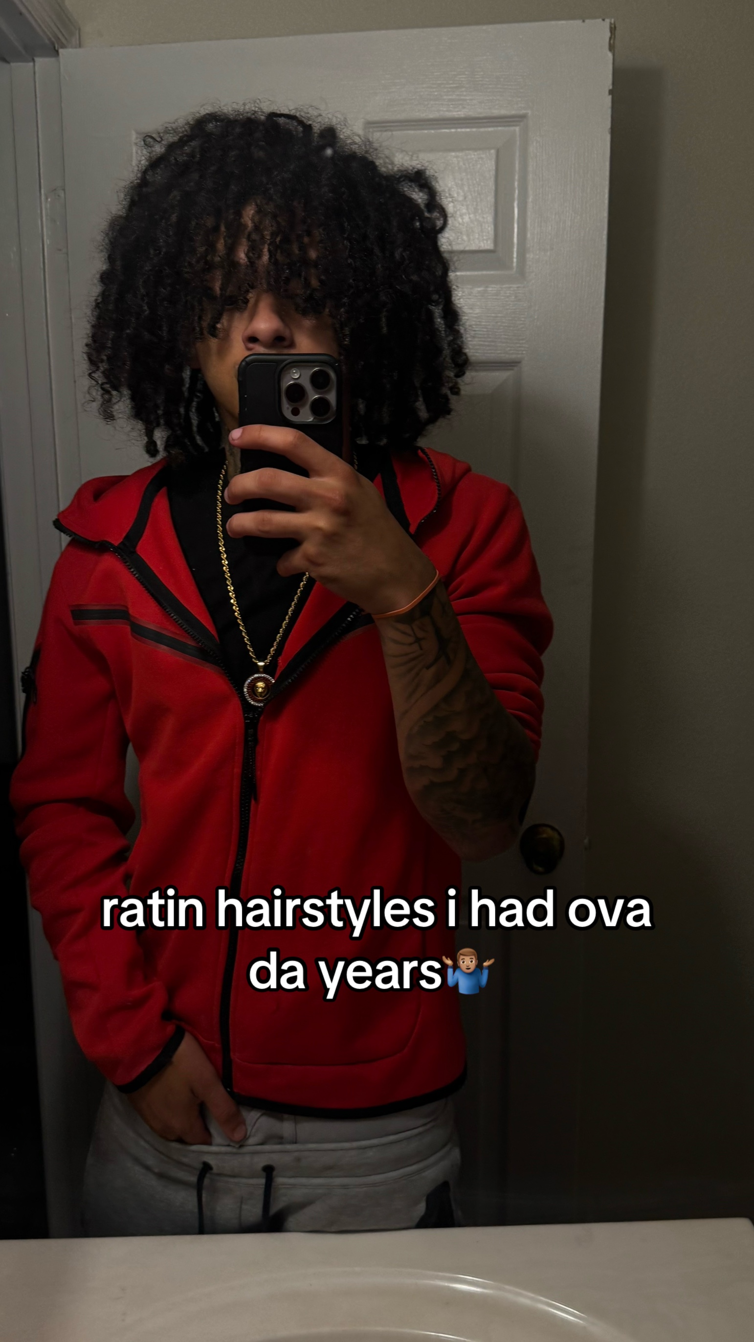 @🏚️
