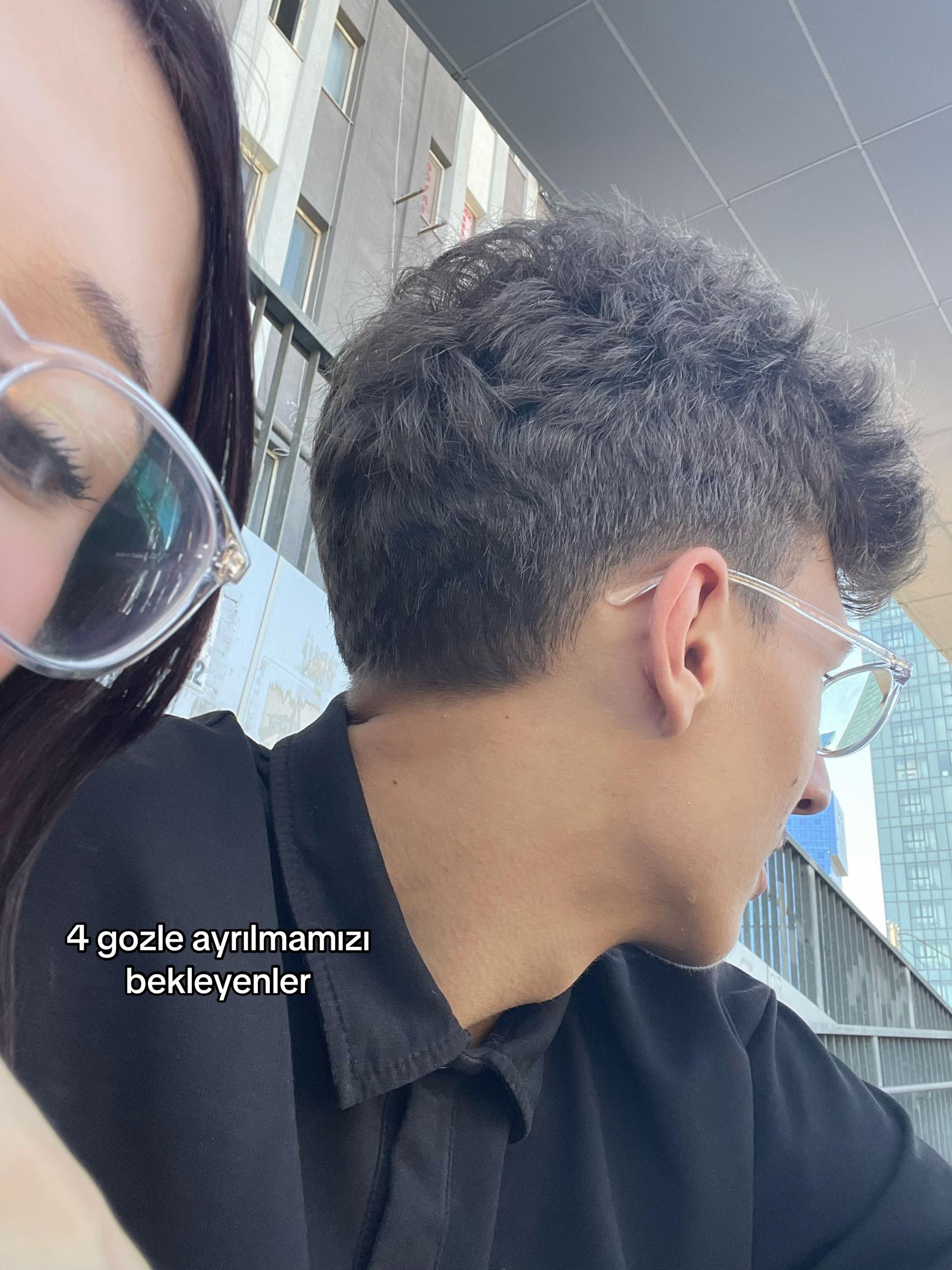 @𝓔.𝓔