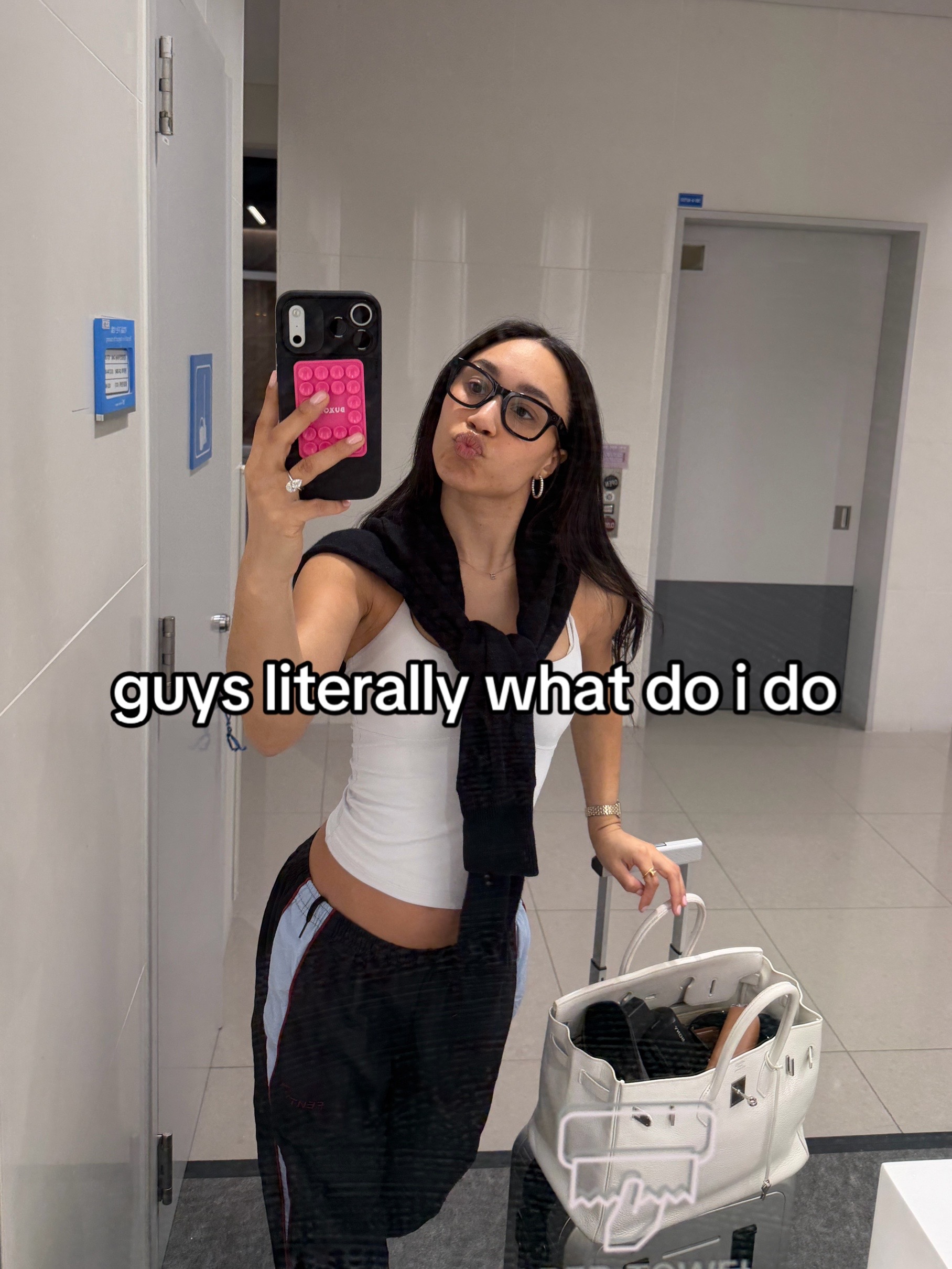 @Eva Gutowski