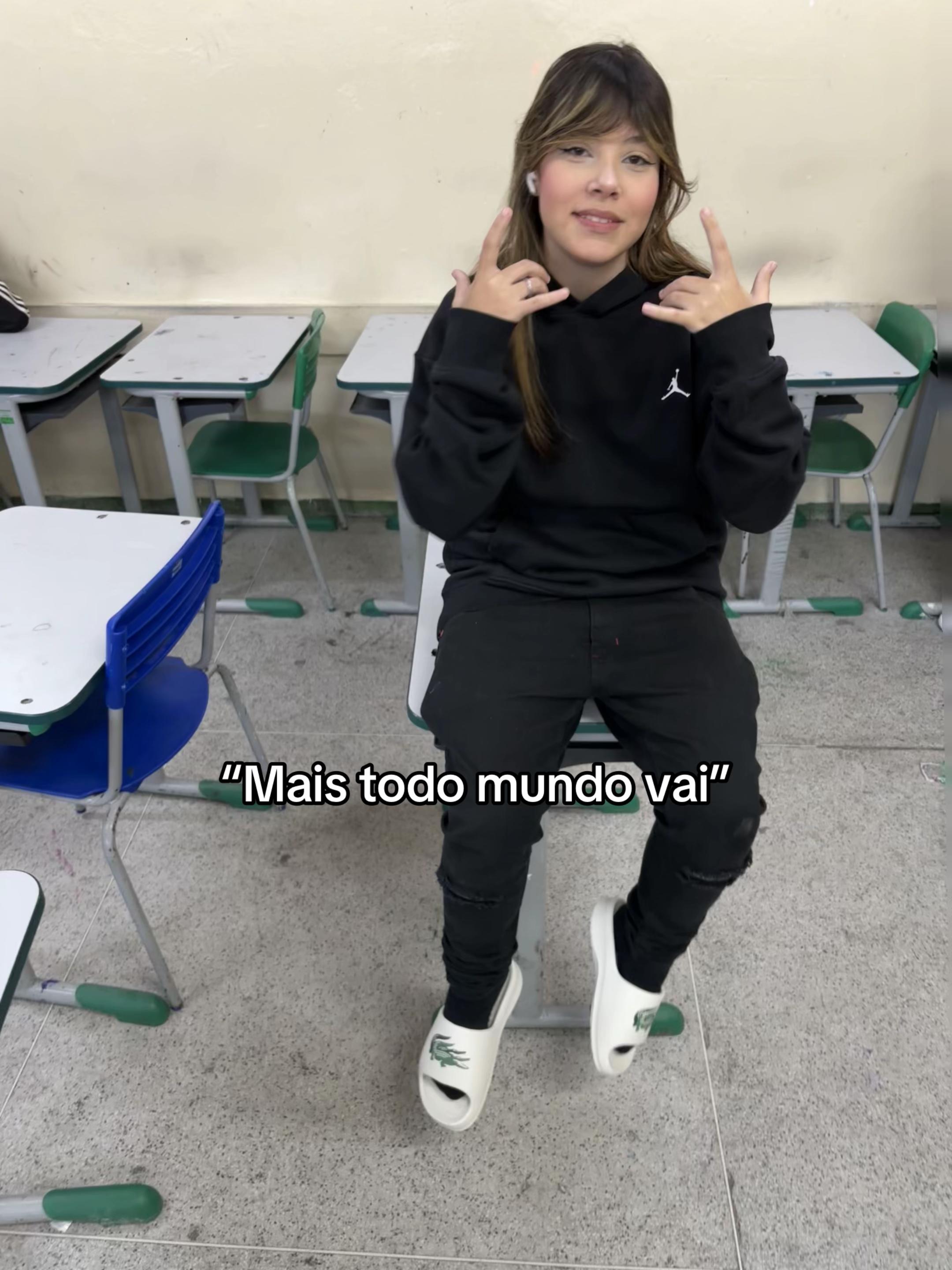 @sthewsz._