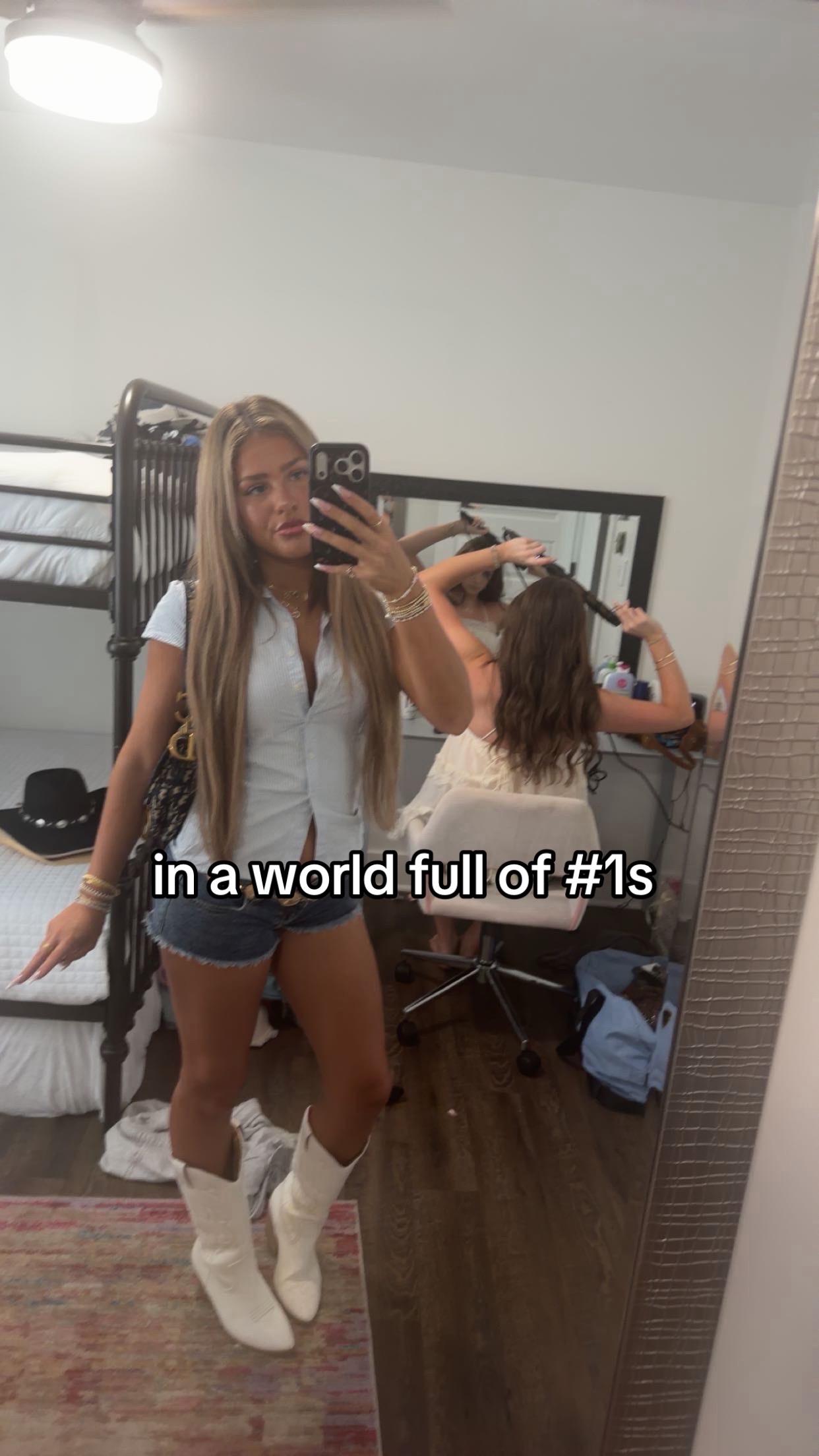 @👼