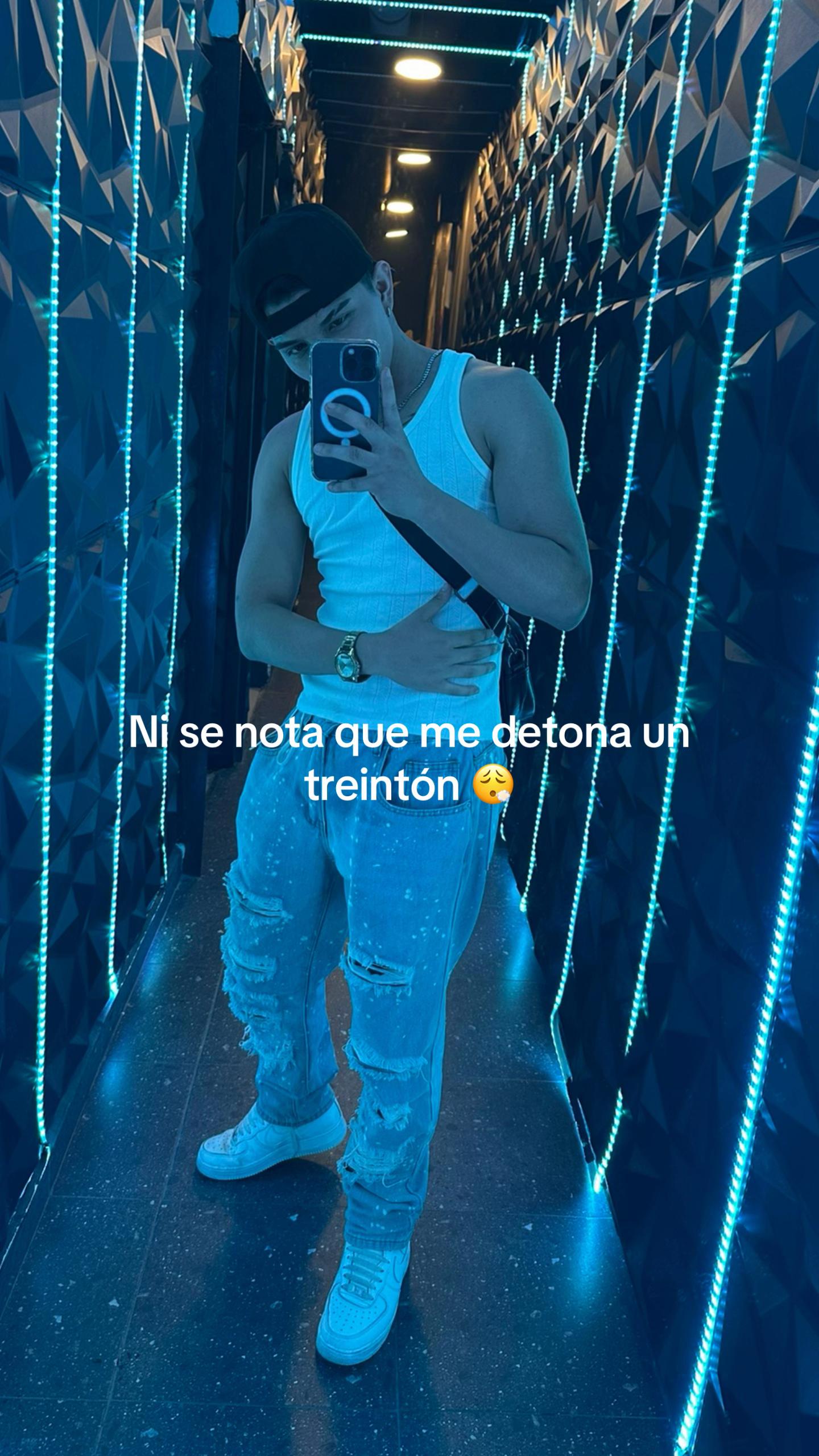 @Santiago!🪼