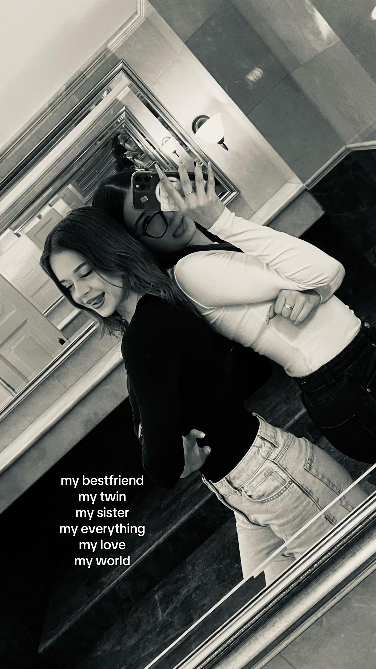 @Nicoleta🐈