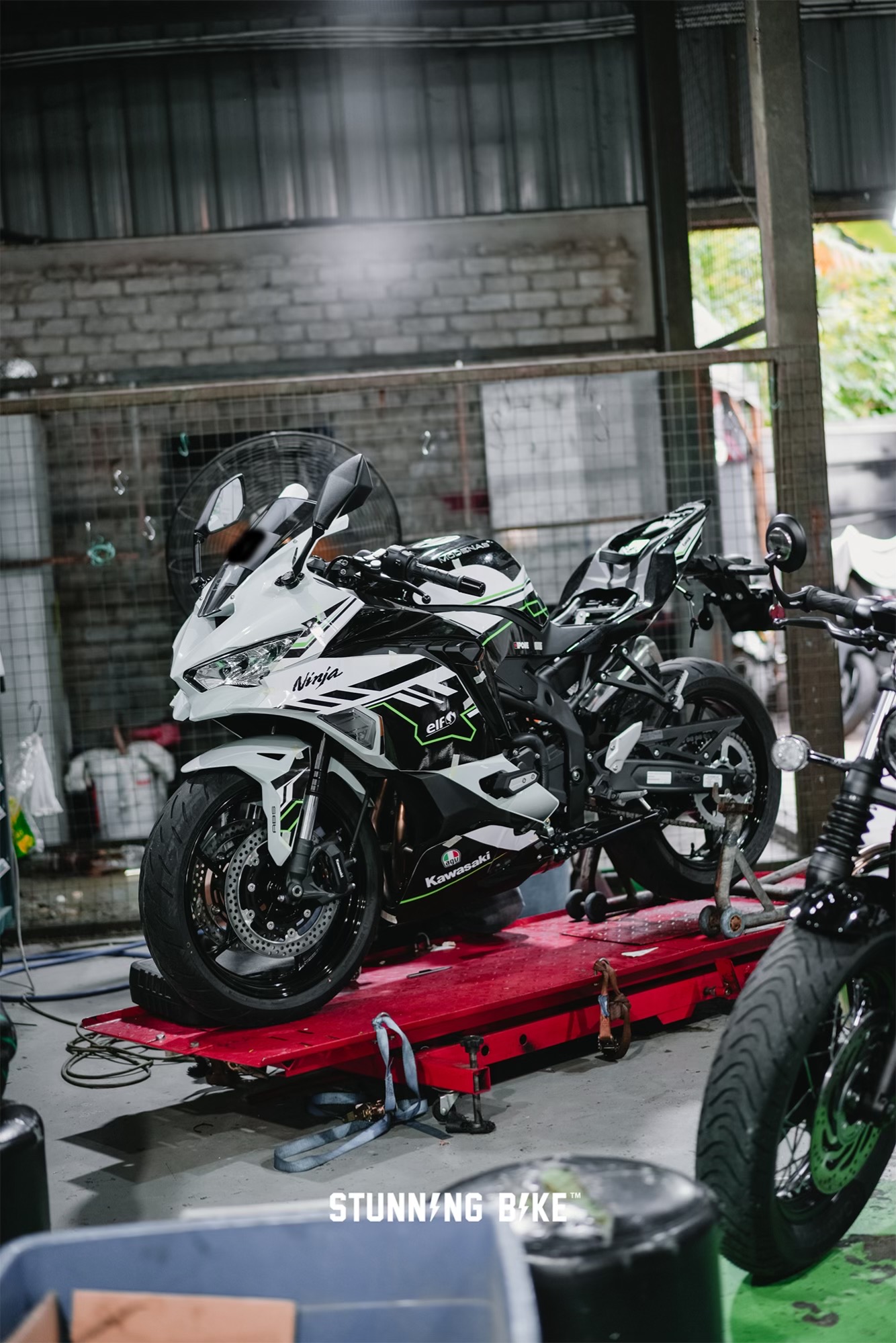@Stunning Bike