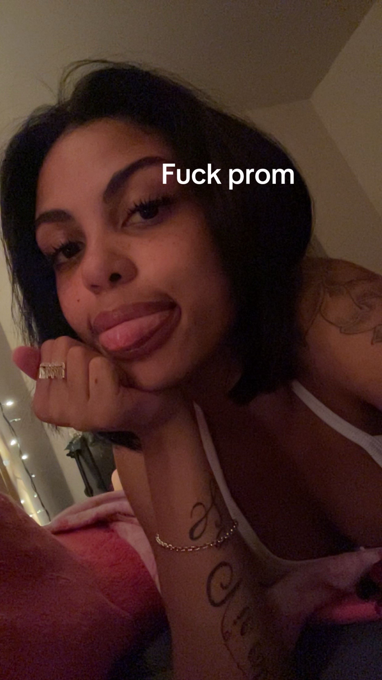 @Vi