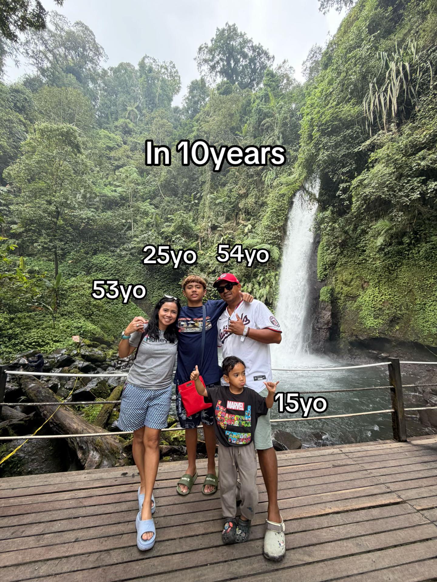 @Moms LioLamor in Hawaii 🇮🇩