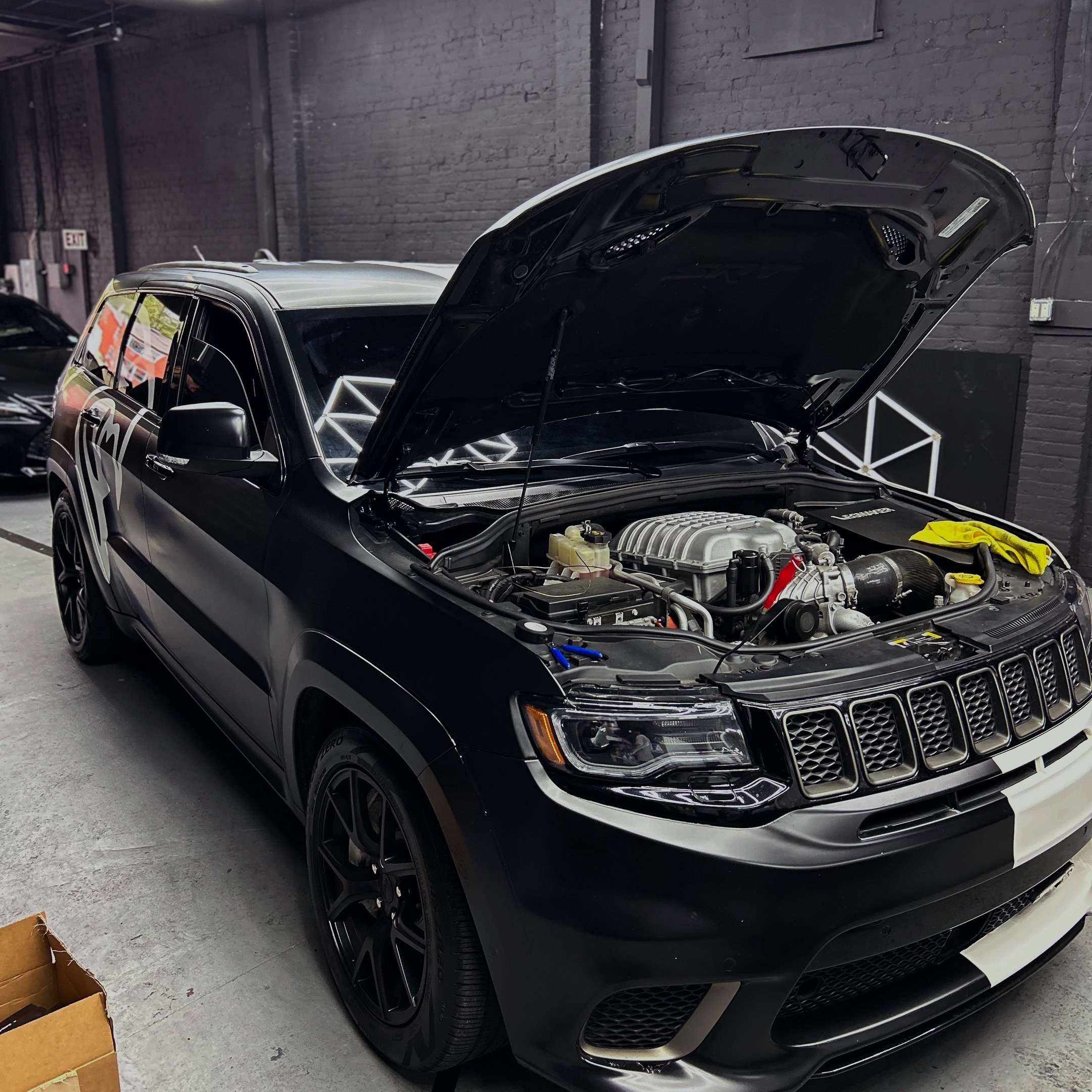 @kingzekes_garage