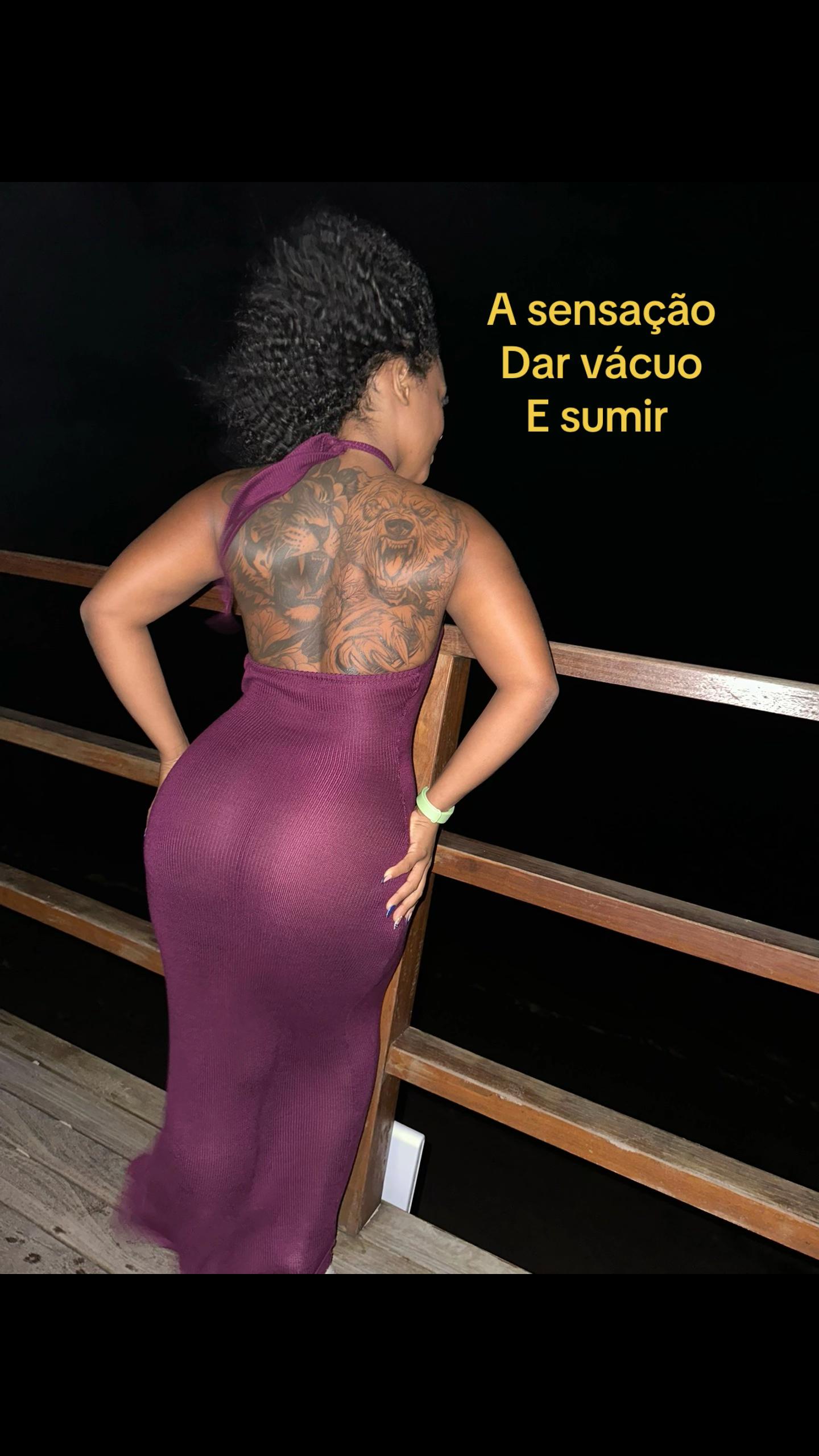 @Vickybrito A preta rara🧜🏾&zwj;♀️
