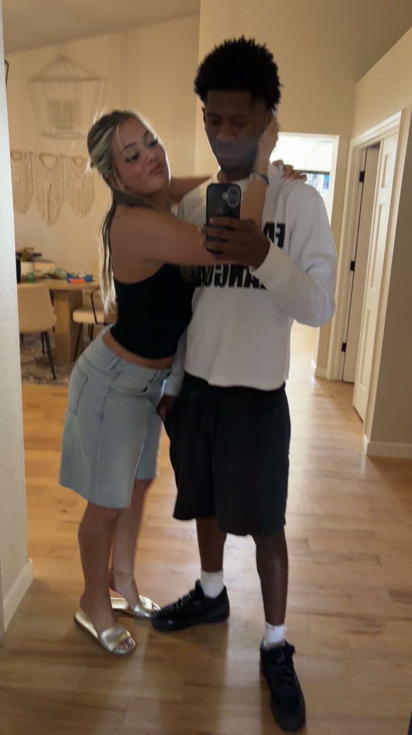 @ju