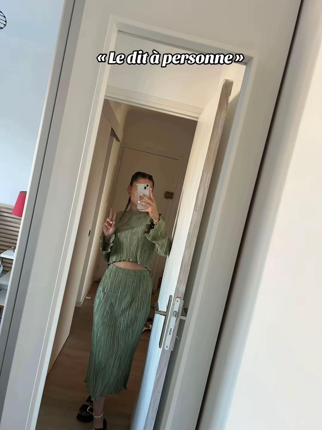 @٤ 💃🏼