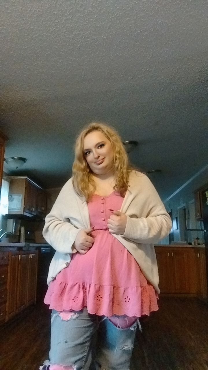 @LucyThiel.