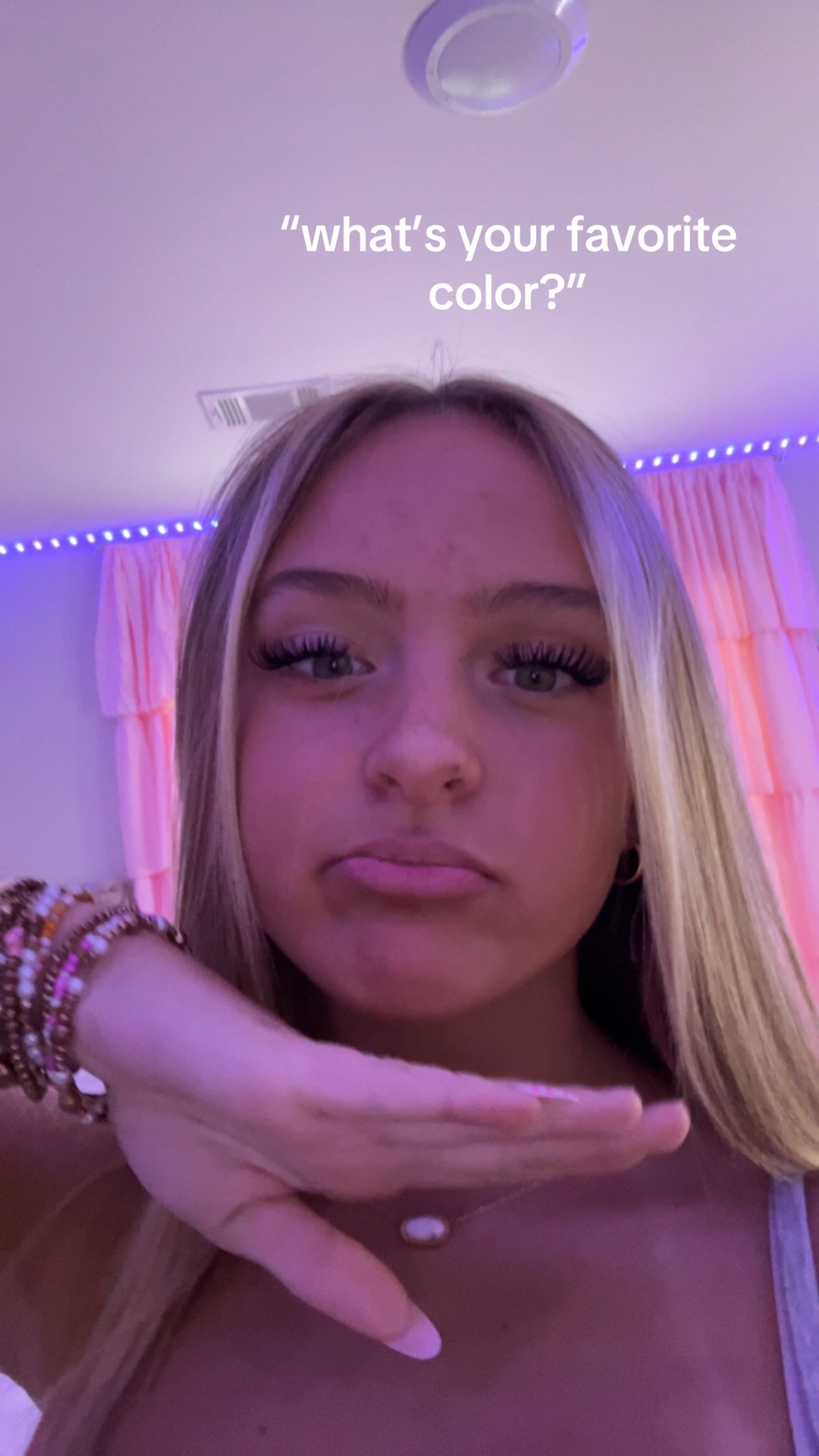 @elliessspamm2.0