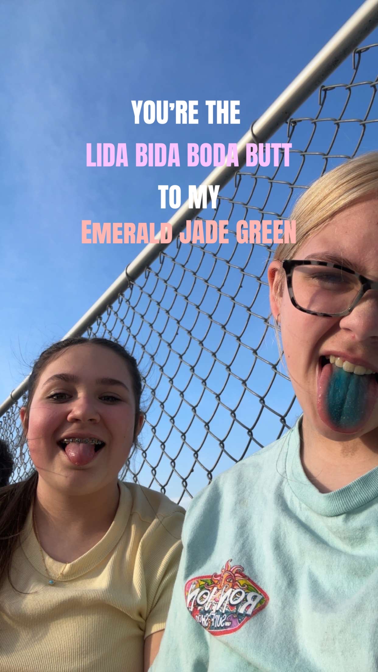 @Chlo🦩