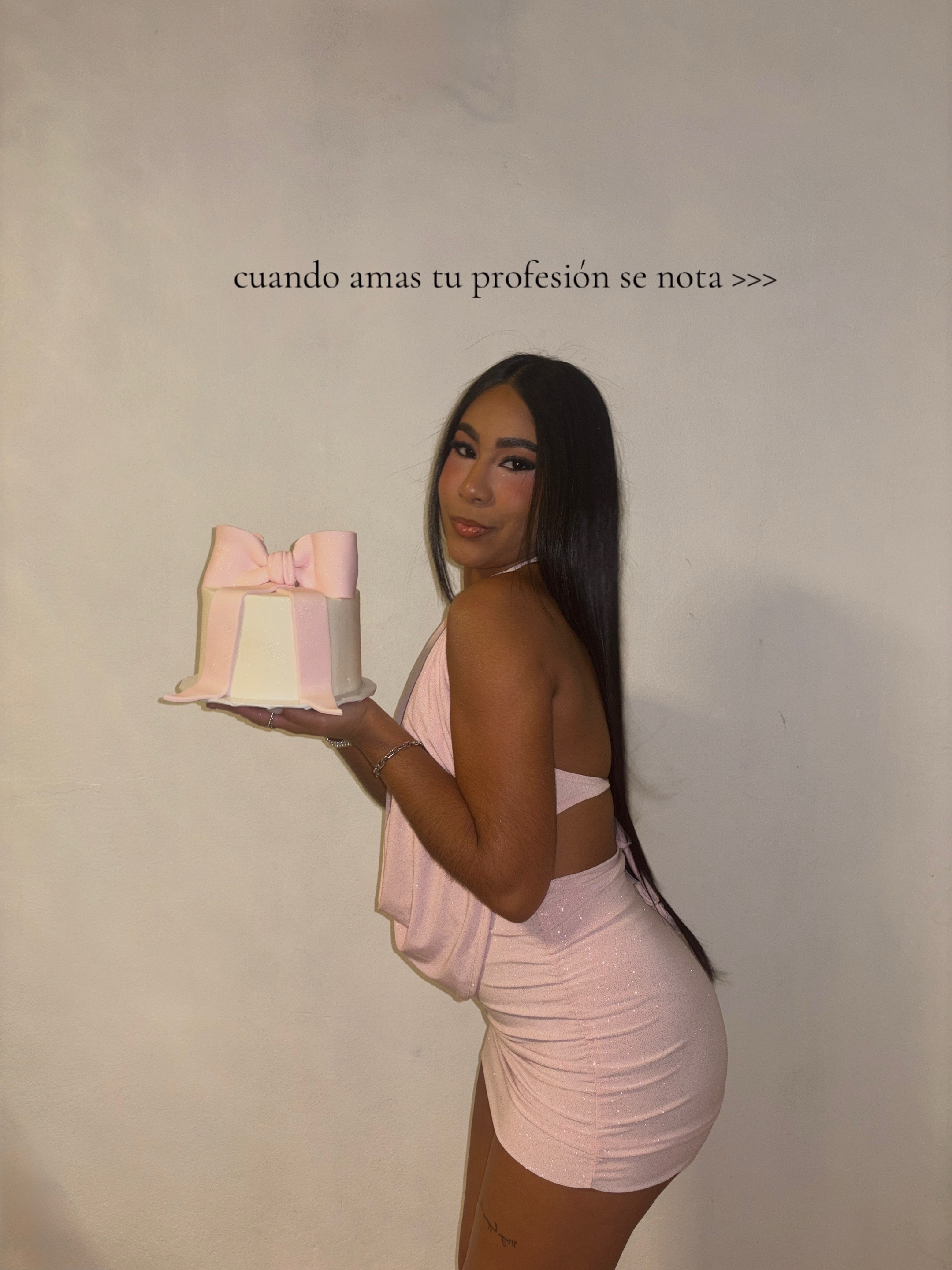 @alanisthais_
