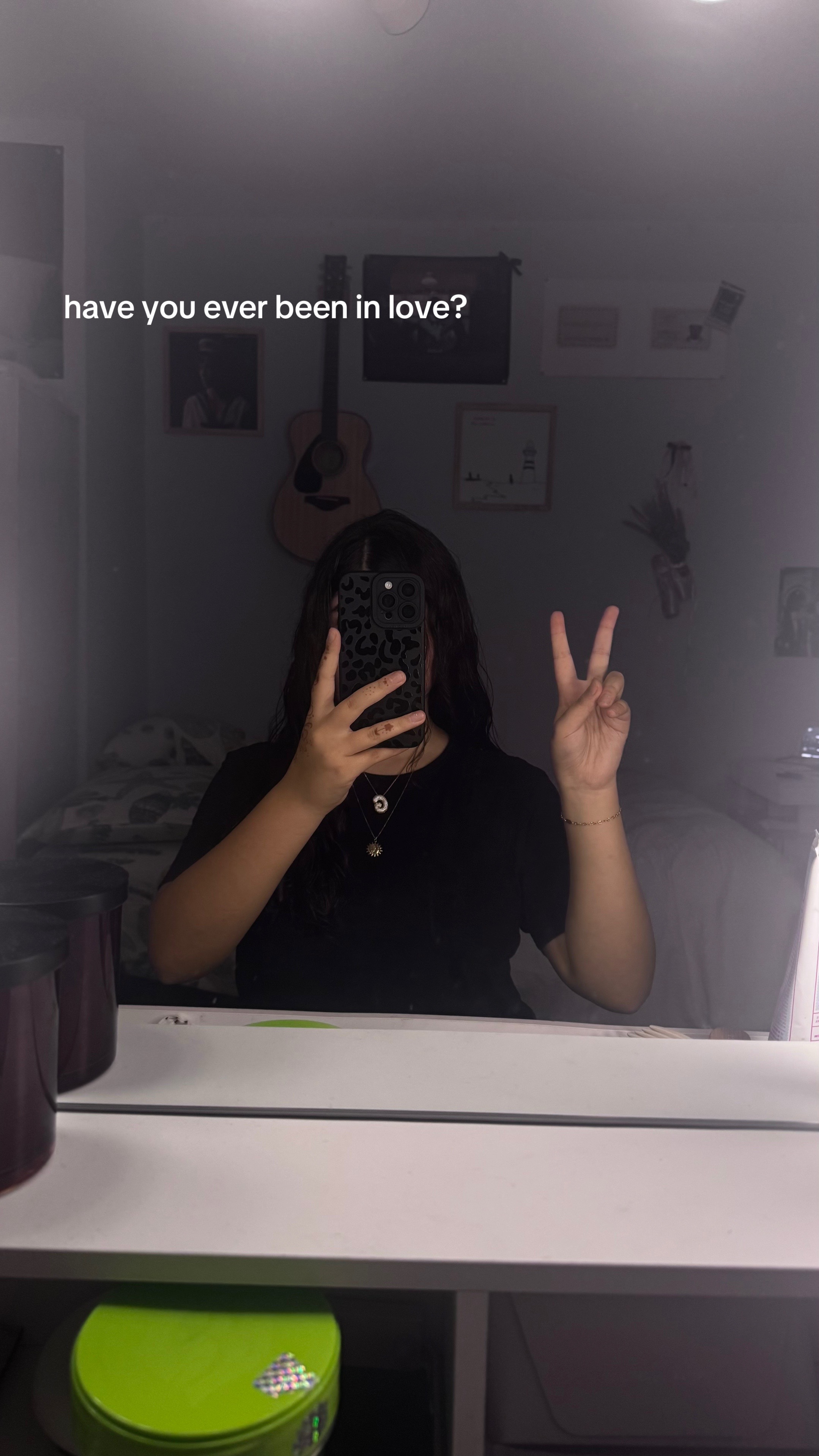@??