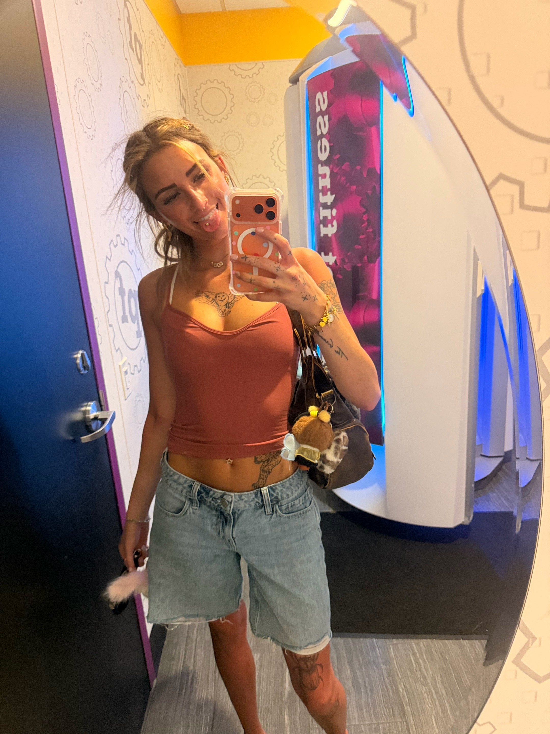 @✰ a l l i e ✰