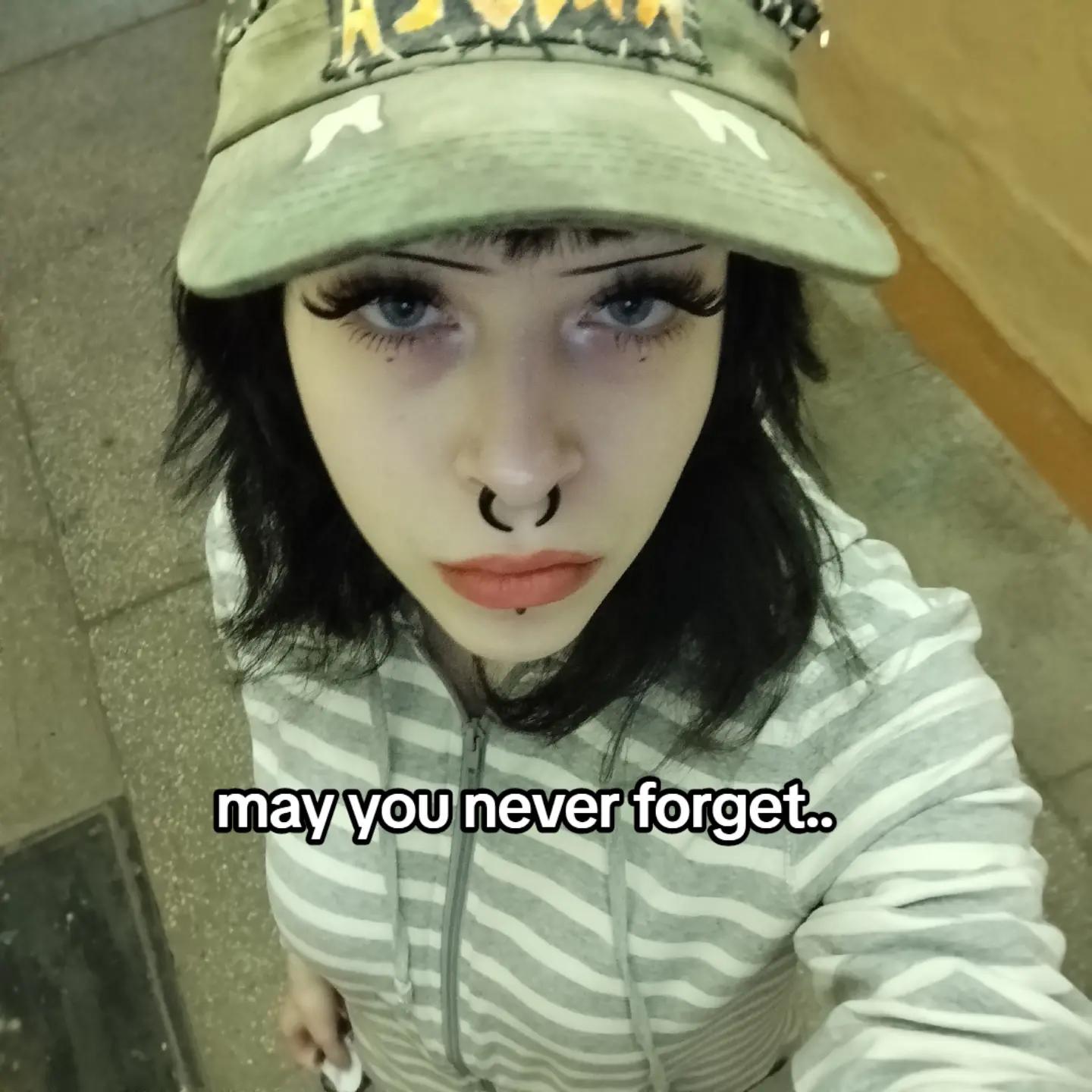 @𓋹lisa𓋹