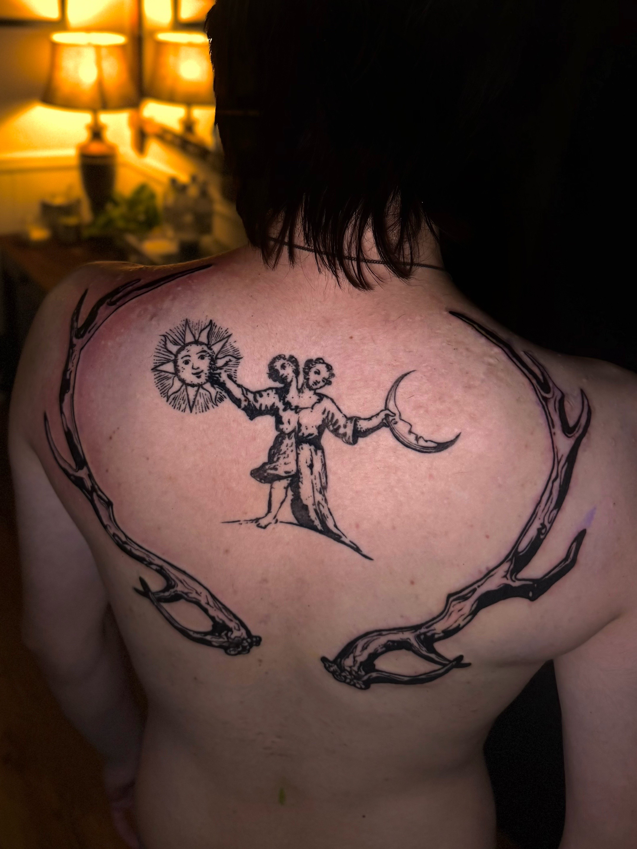 @danyale. tattoo artist